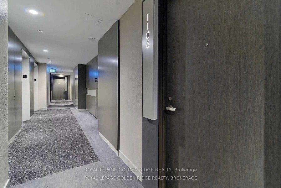 2 Bedrooms Condo at 16 Bonnycastle, Toronto For sale