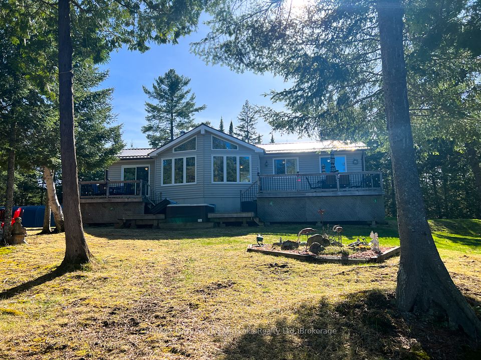 471 North Meadowcove Road, Whitestone, ON P0A 1G0