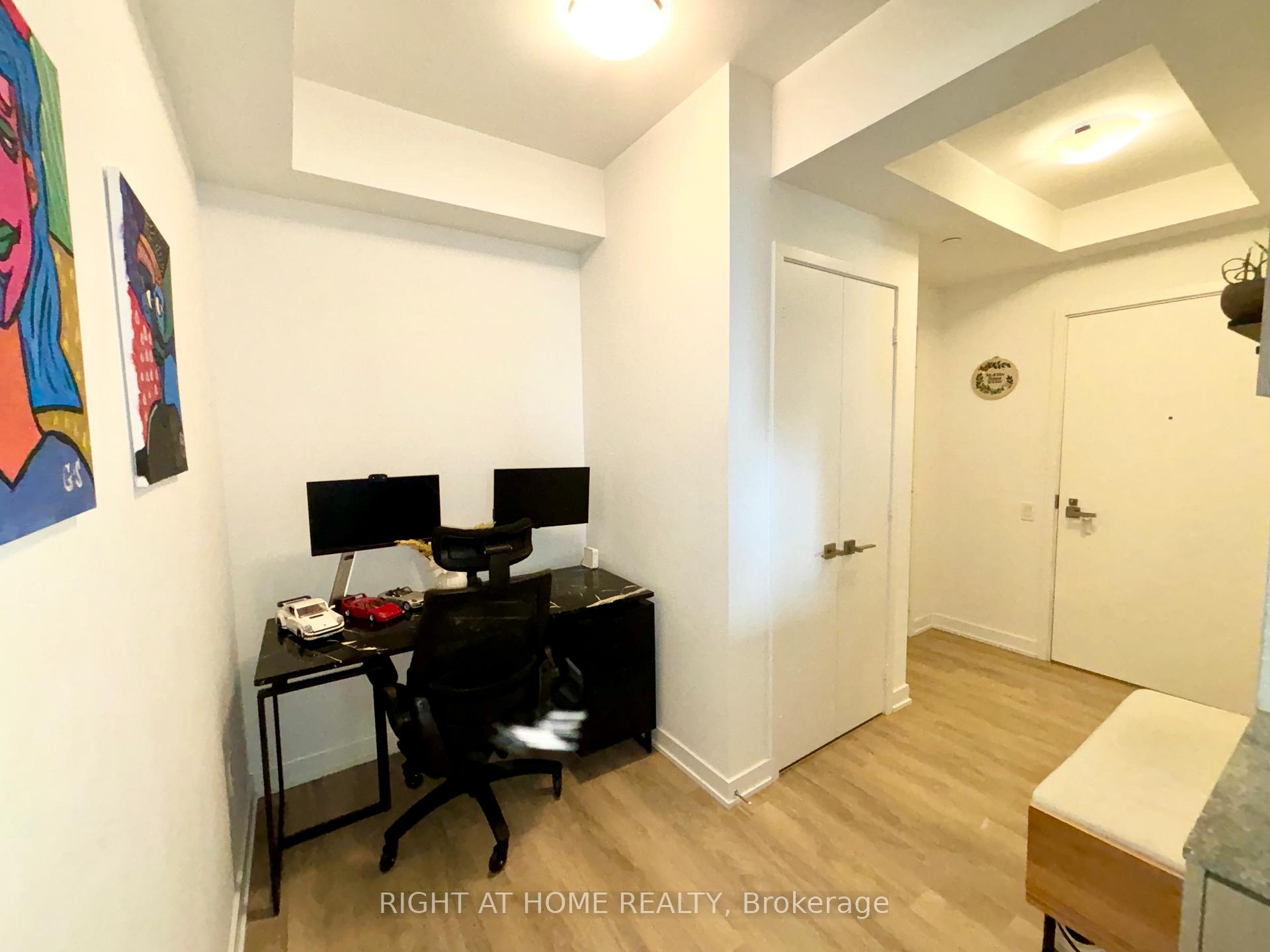 2 Bedrooms Condo at 50 Ordnance, Toronto For sale