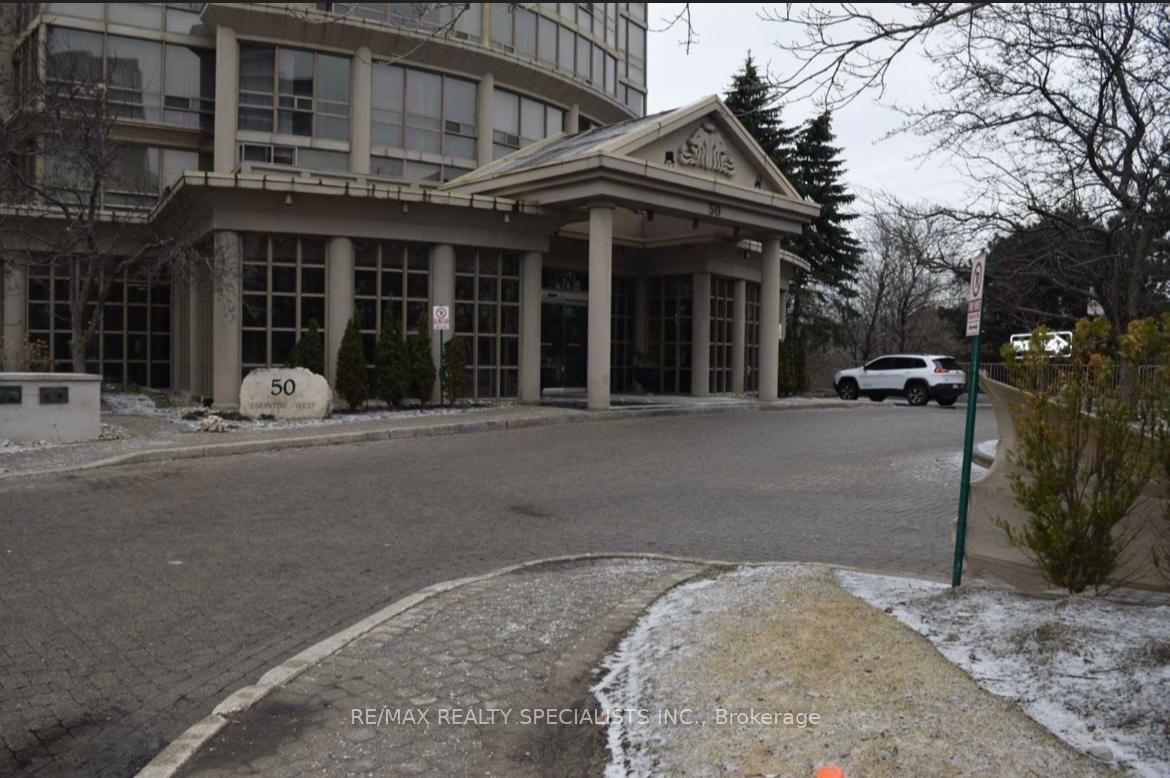 2 Bedrooms Condo at 50 Eglinton, Mississauga For sale