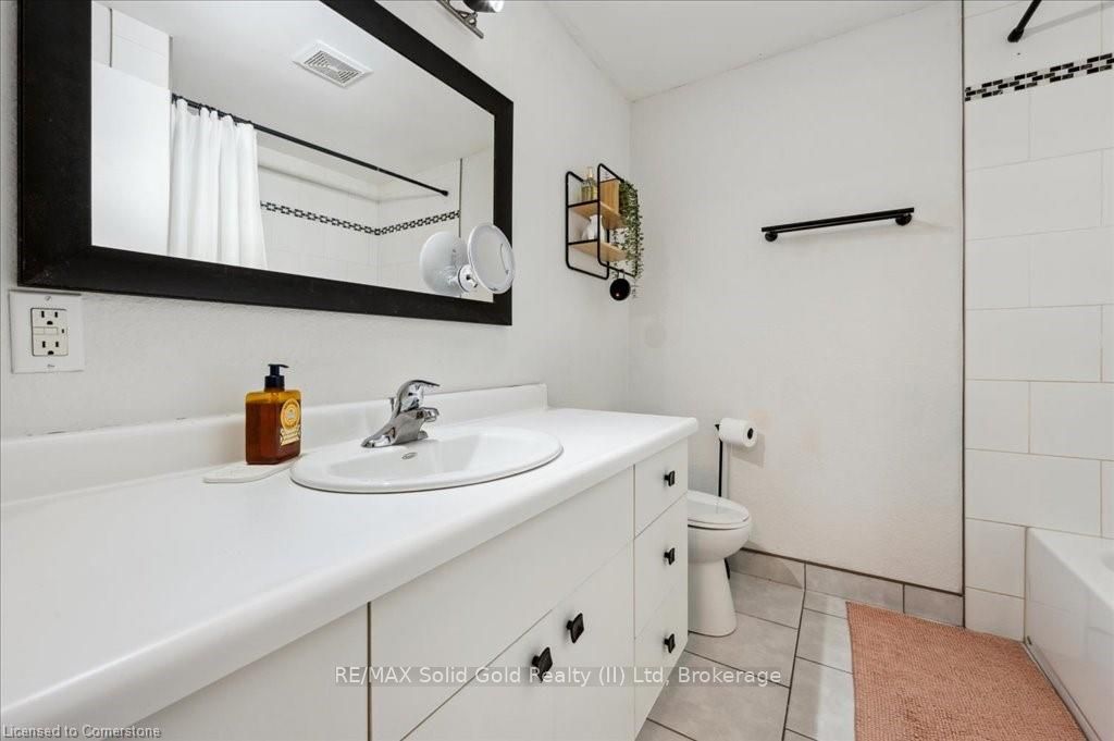 104 Kingswood Drive, #17