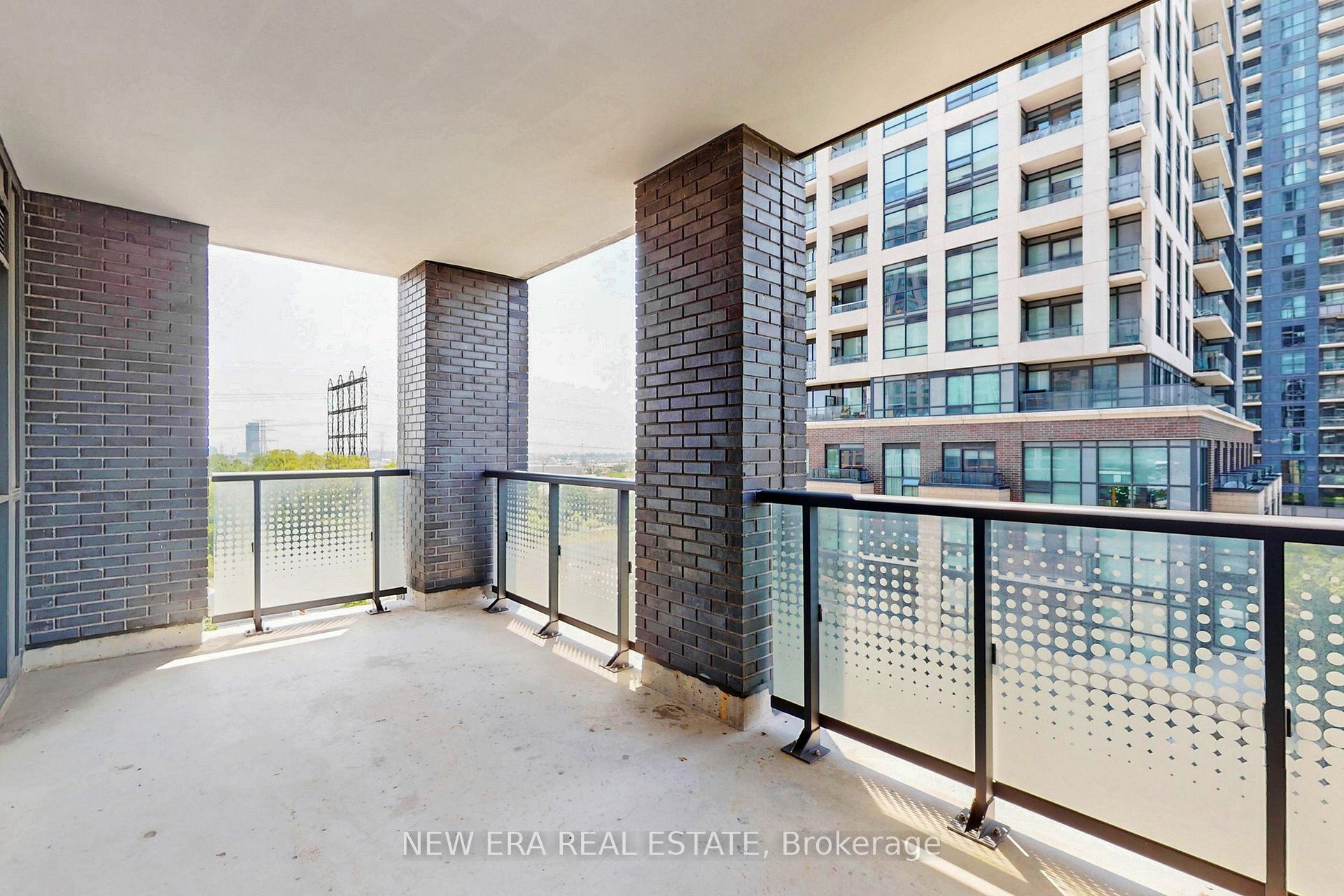 2 Bedrooms Condo at 30 Samuel Wood, Toronto For sale