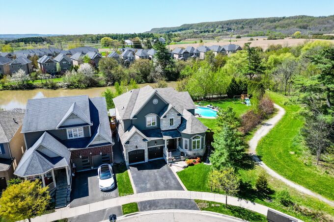 417 Gooch Crescent, Milton, ON L9T 7M1