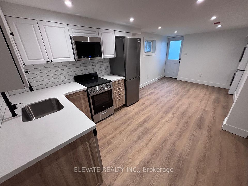 #lower - 12 Rotherham Avenue, Toronto, ON M6M 1L8