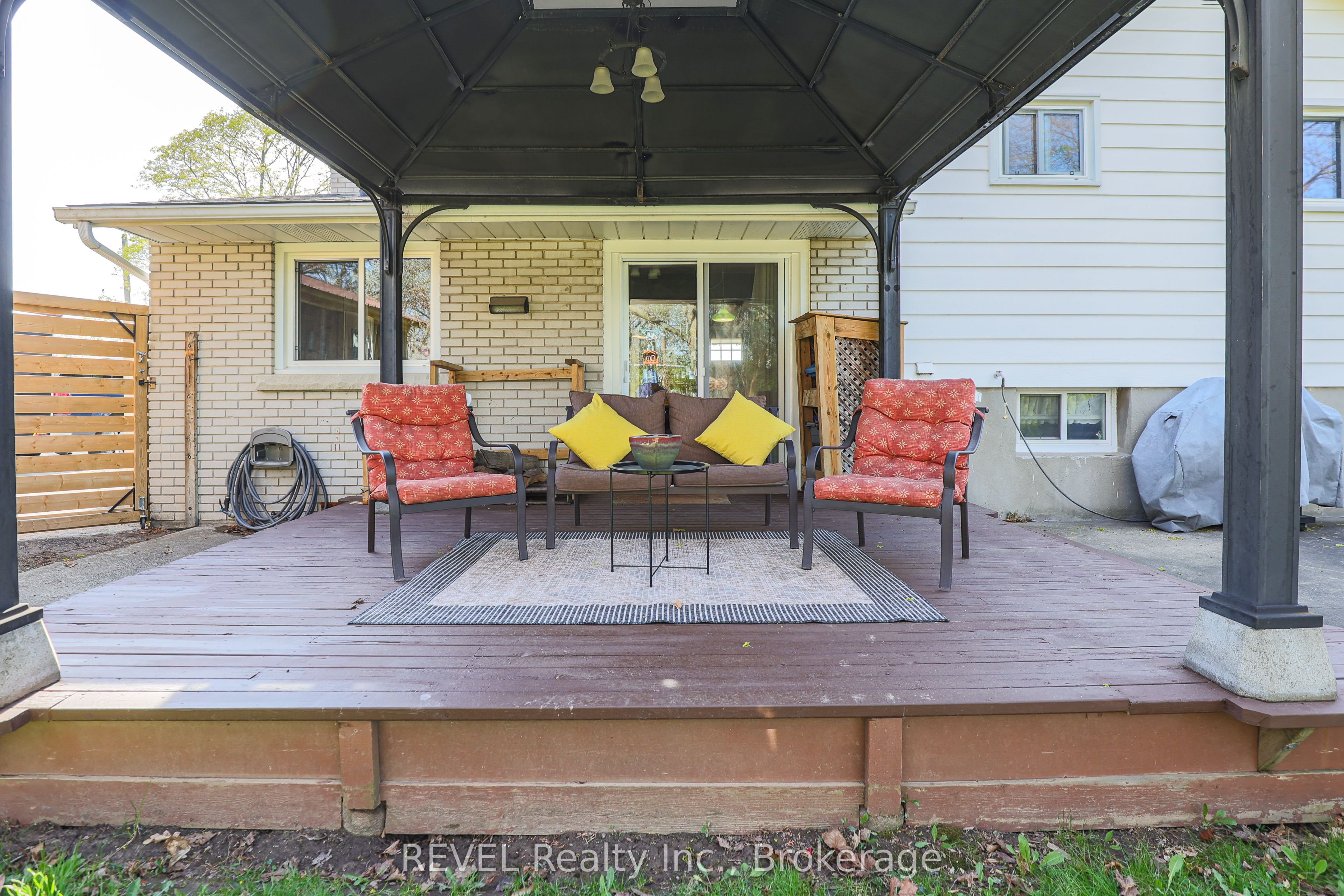 21 Foxglove Avenue