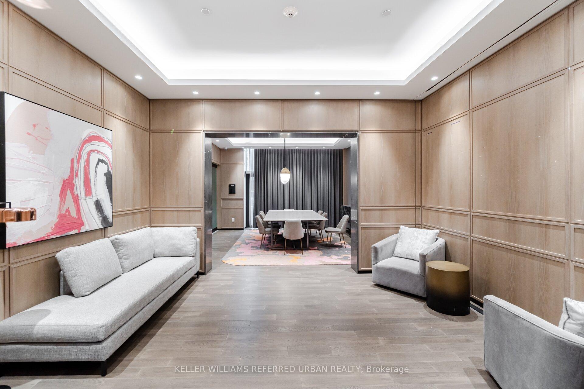 2 Bedrooms Condo at 9 Mabelle, Toronto For sale