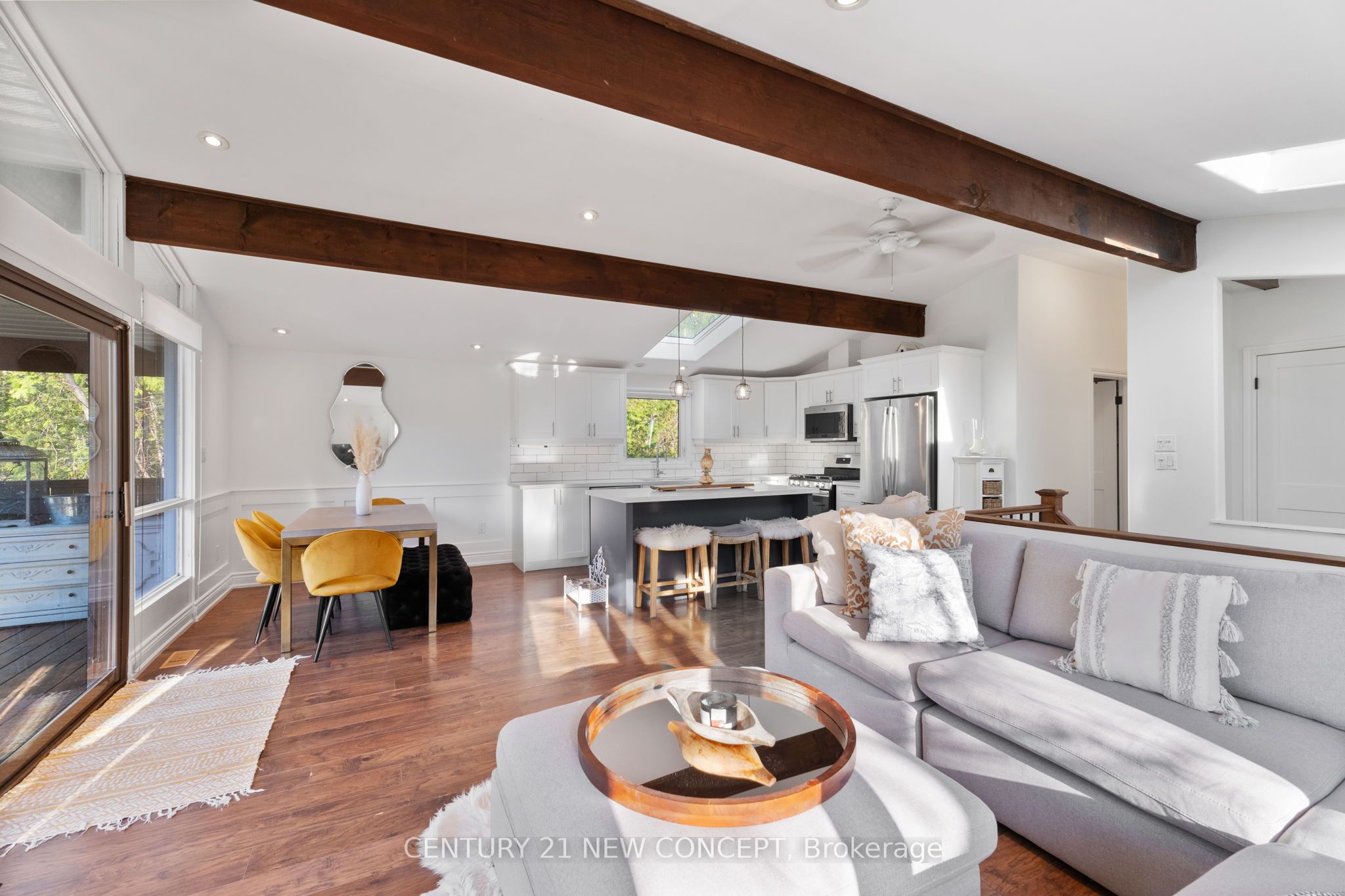 47 Sandra Drive S