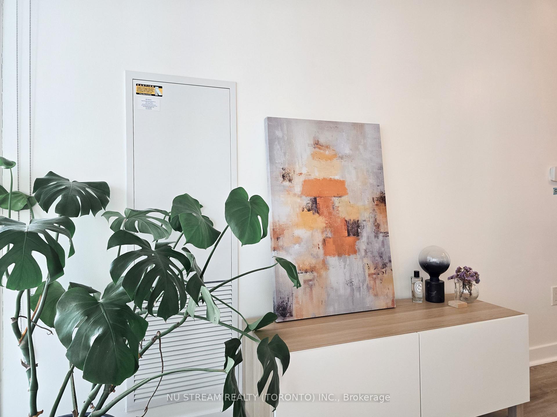 1 Bedroom Condo at 115 Mcmahon, Toronto For sale