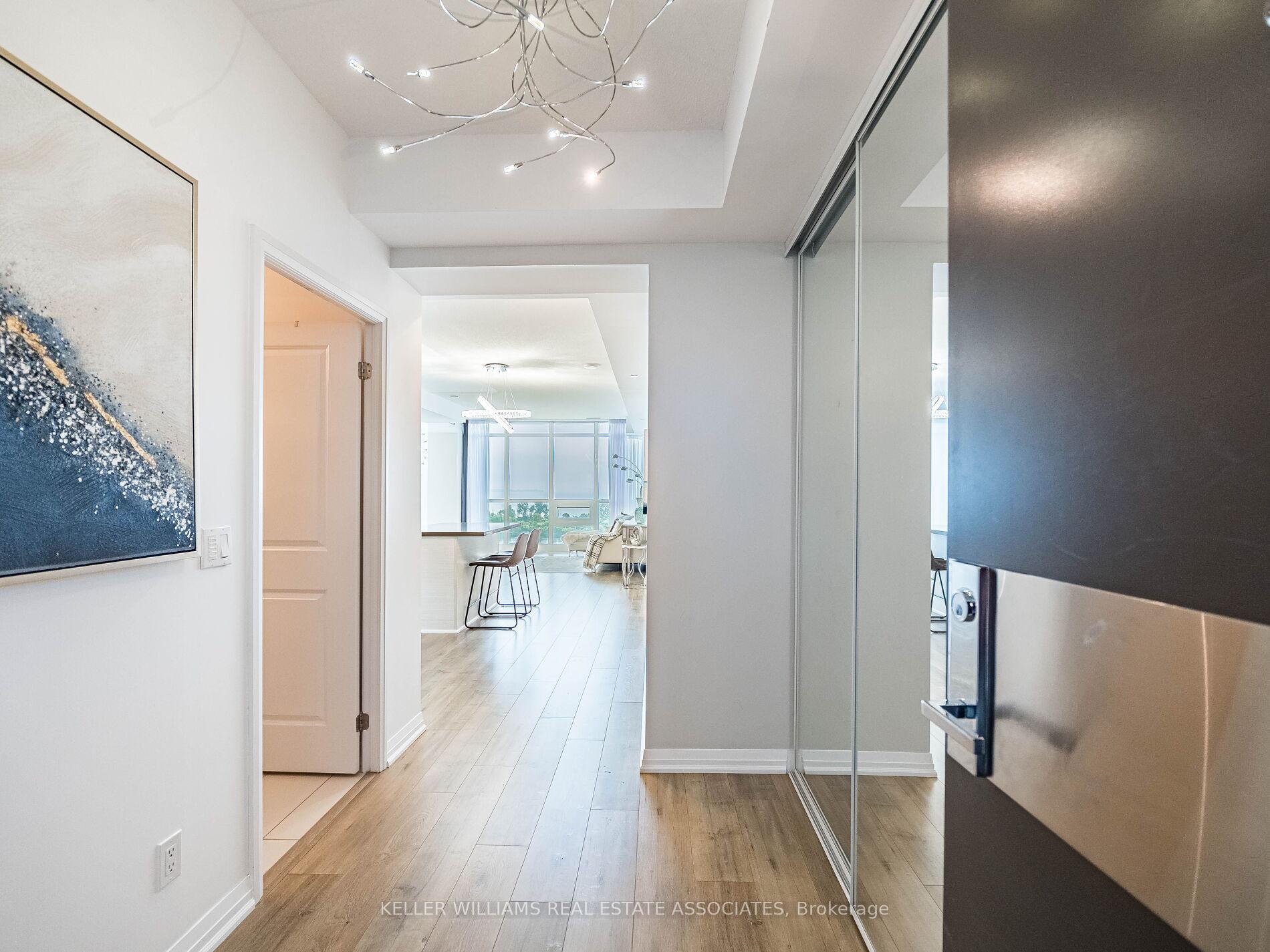 3 Bedrooms Condo at 59 Annie Craig, Toronto For sale