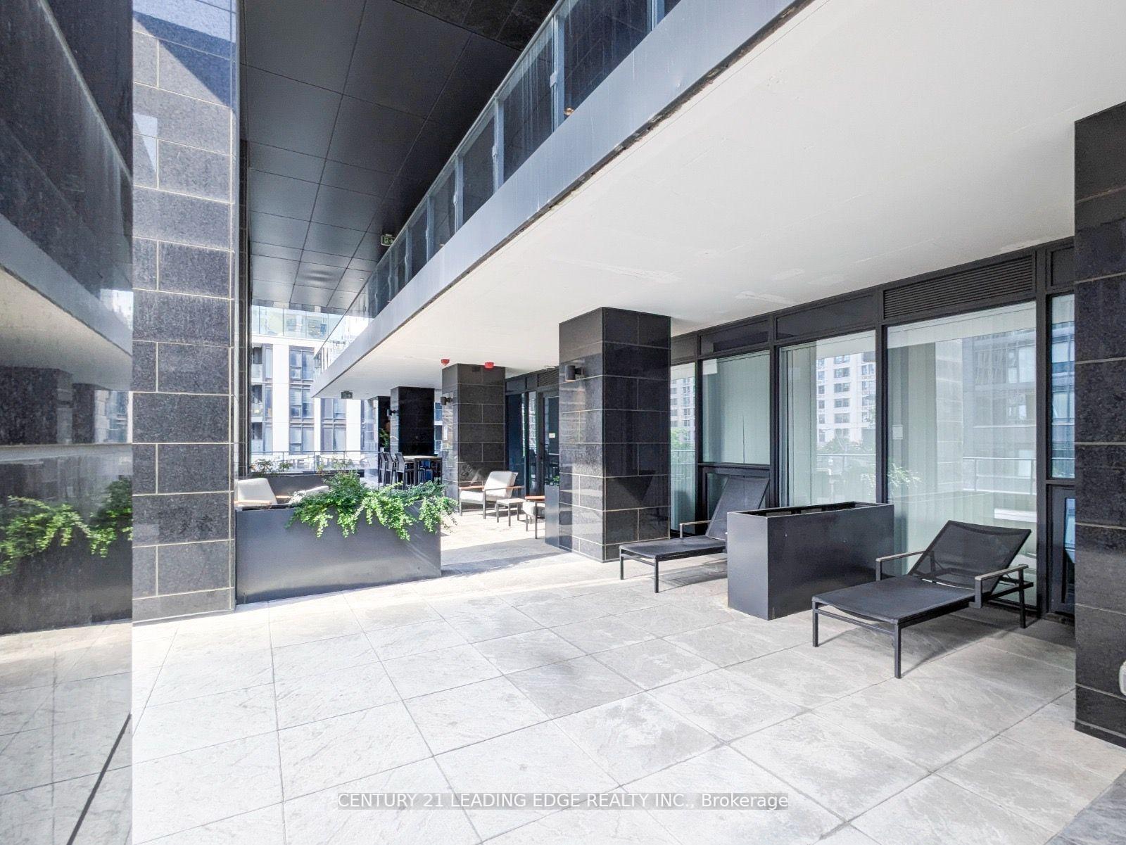 2 Bedrooms Condo at 181 Dundas, Toronto For sale