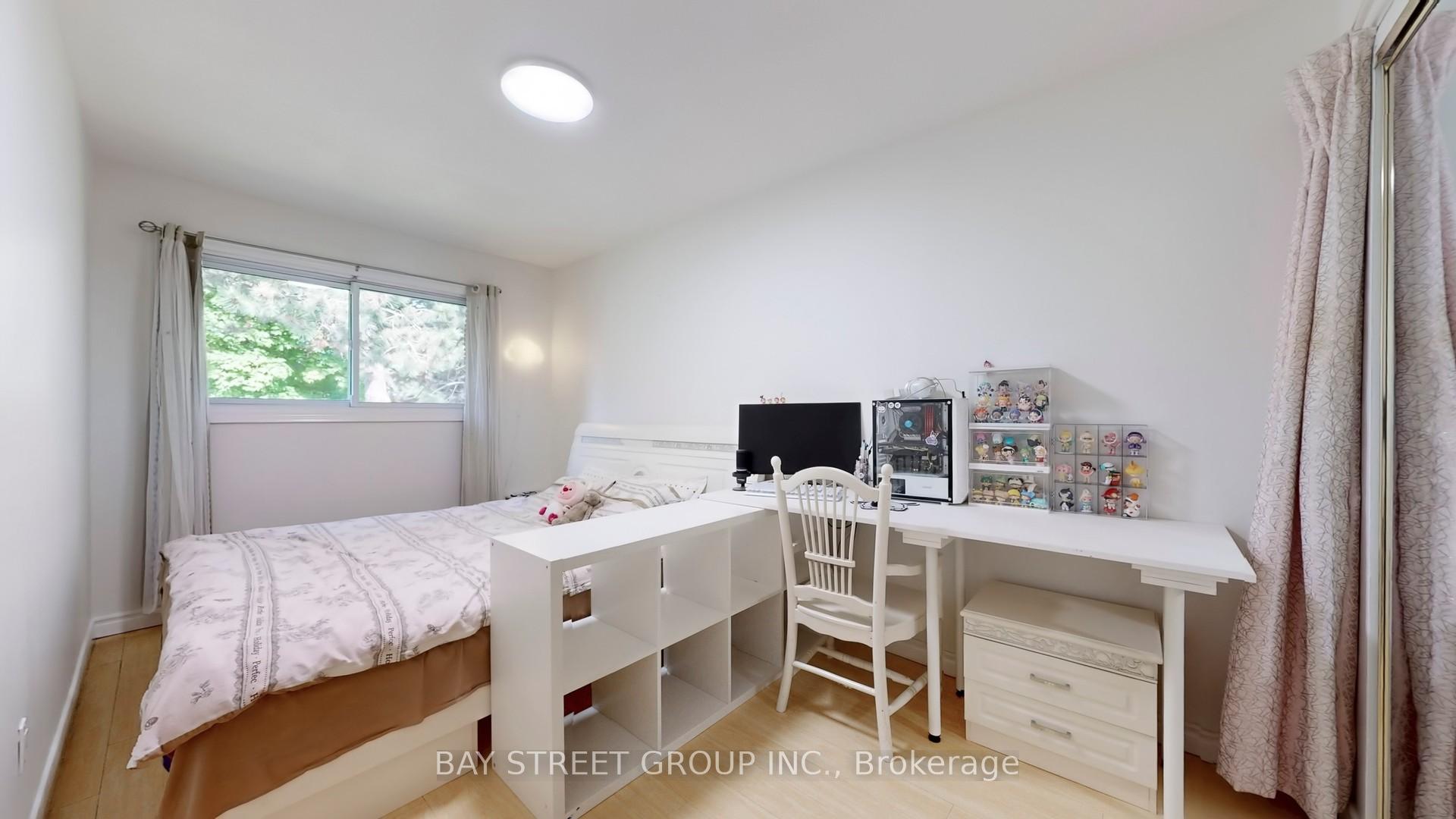 3 Bedrooms Condo at 99 Brimwood, Toronto For sale