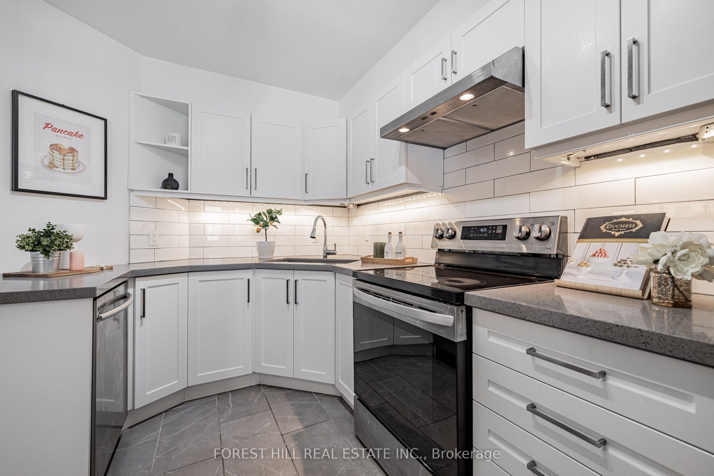 151 Townsgate Drive, #95