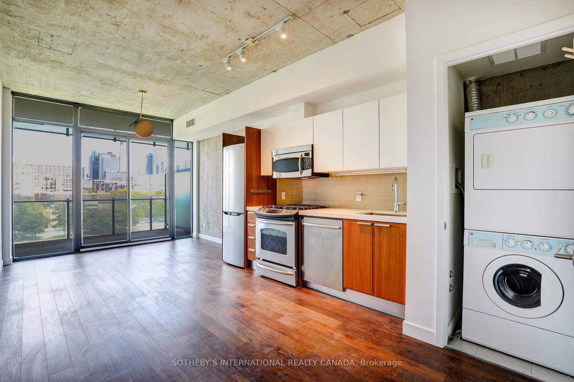 1 Bedroom Condo at 25 Stafford, Toronto For sale