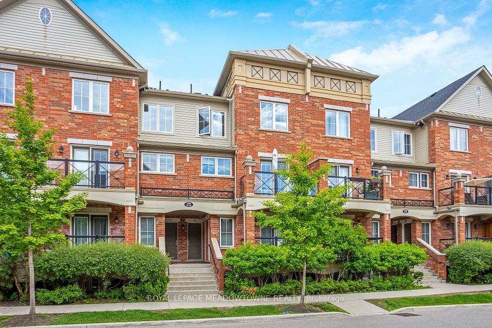 Property at #22 - 2500 Post Road, Oakville, ON L6H 0K1