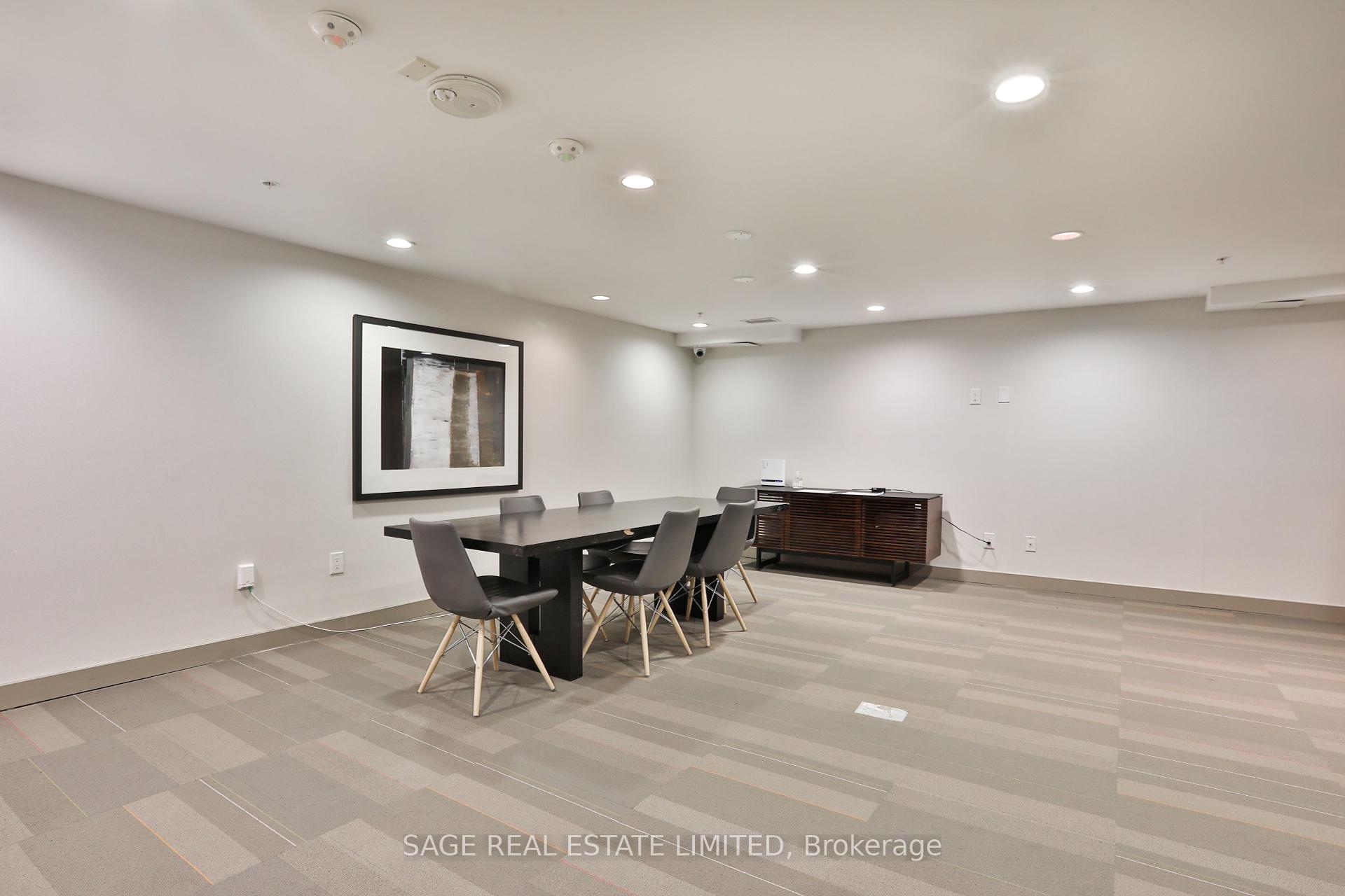 1 Bedroom Condo at 295 Adelaide,  Toronto For sale