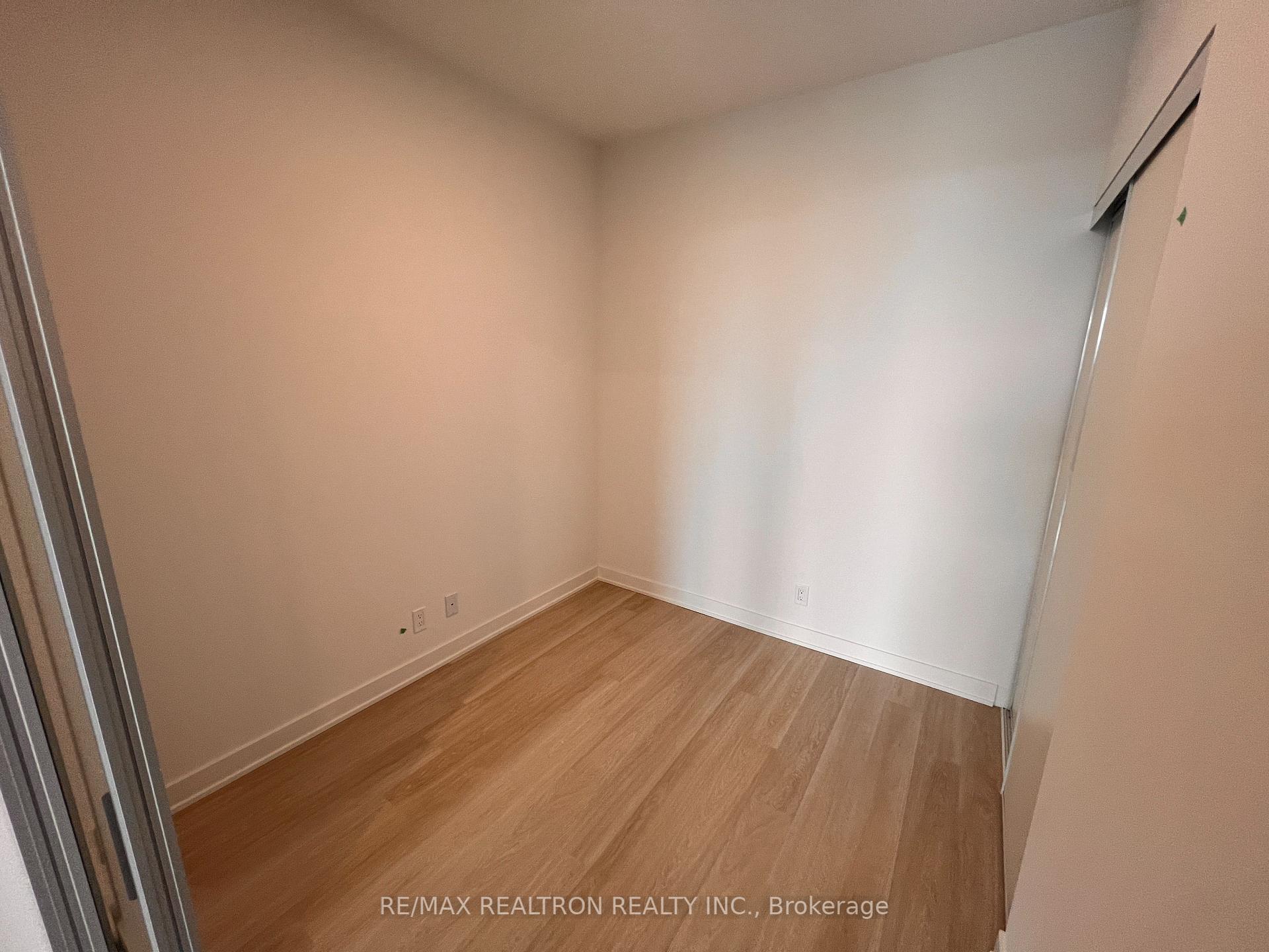 2 Bedrooms Co-op at 30 Upper Mall,  Vaughan For sale