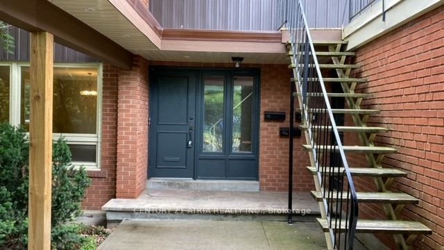 33 Tournament Drive, Toronto, ON M2P 1K1