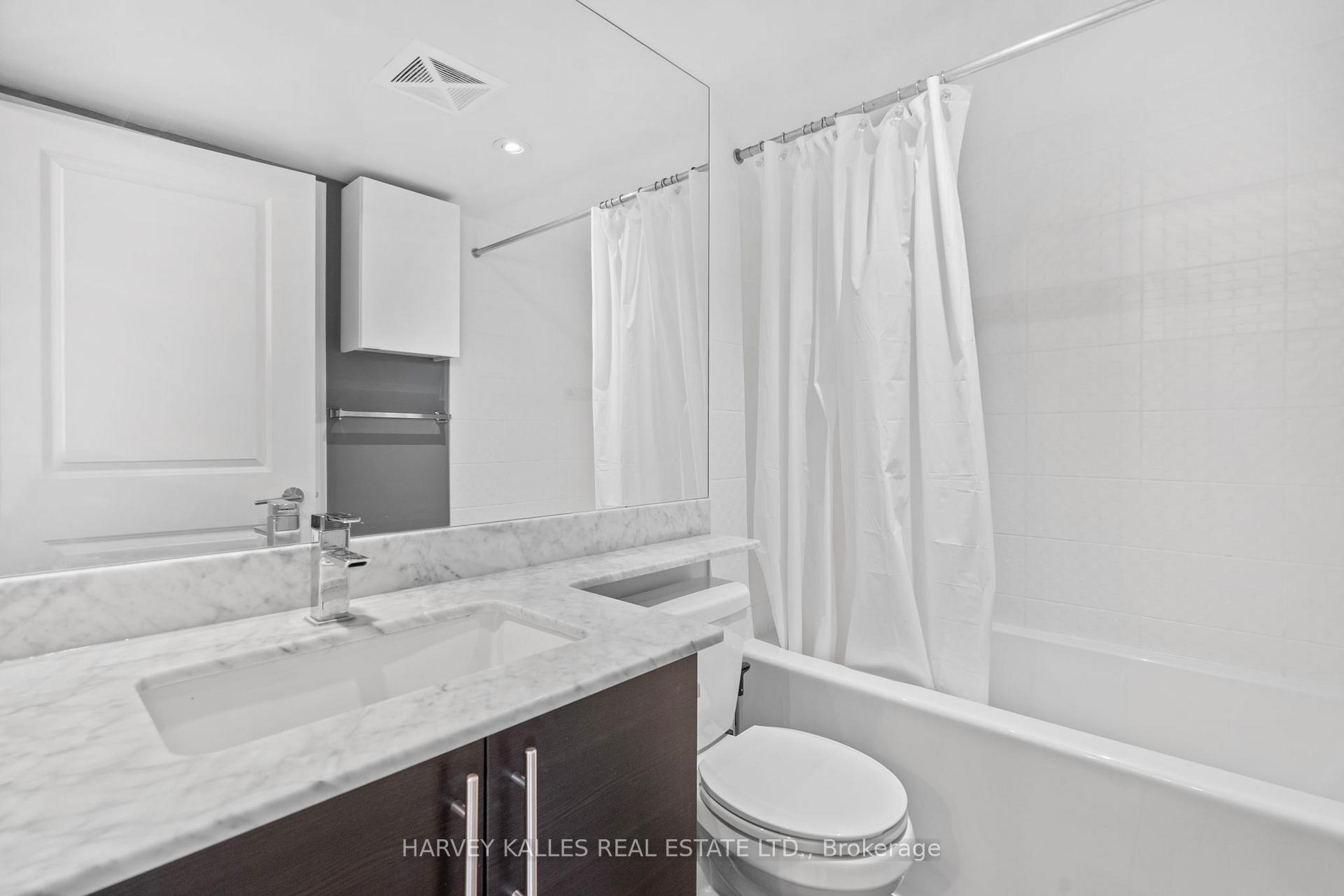 125 Western Battery Road 1316