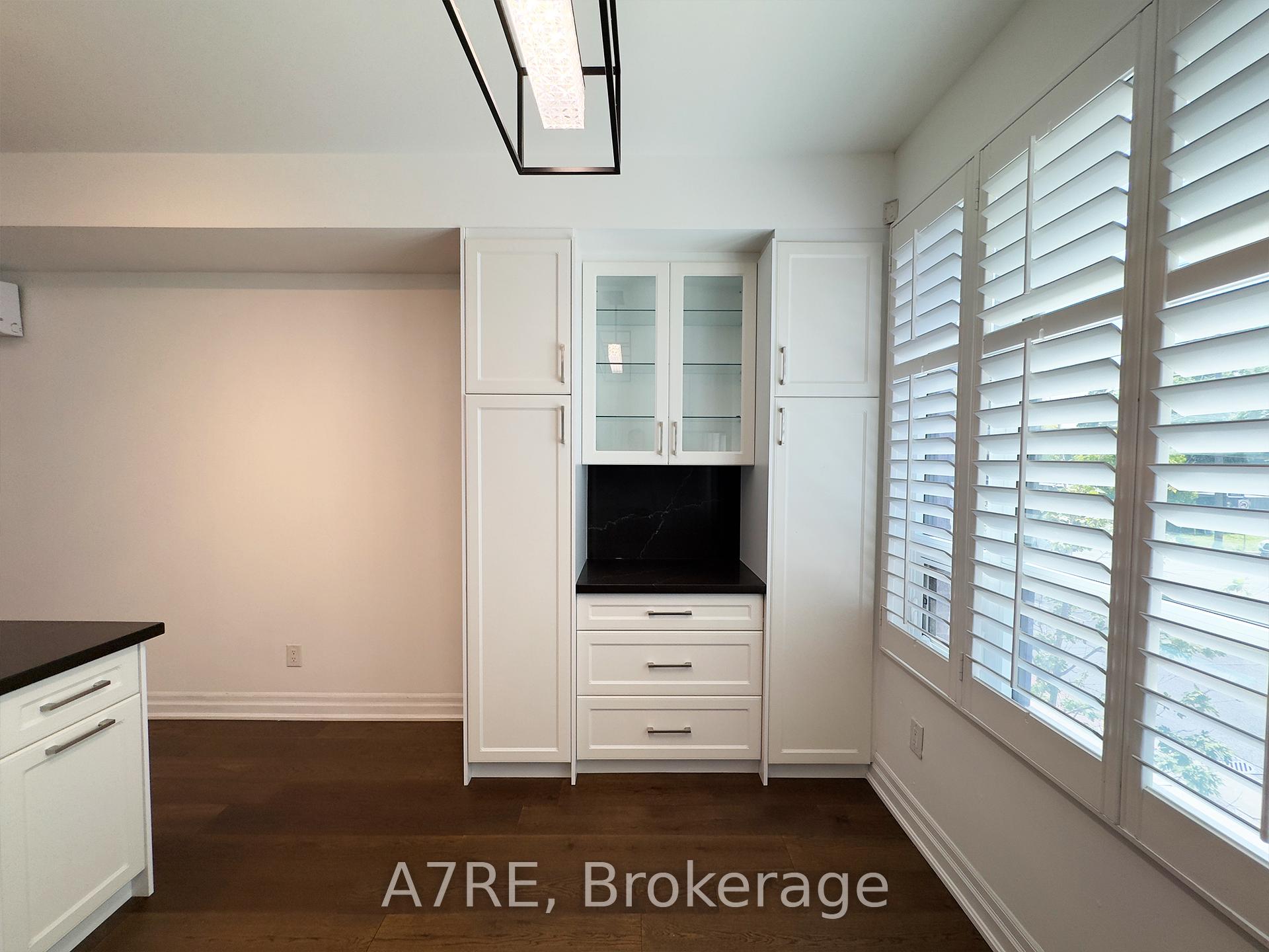 3 Bedrooms Condo at 724 Sheppard, Toronto For sale