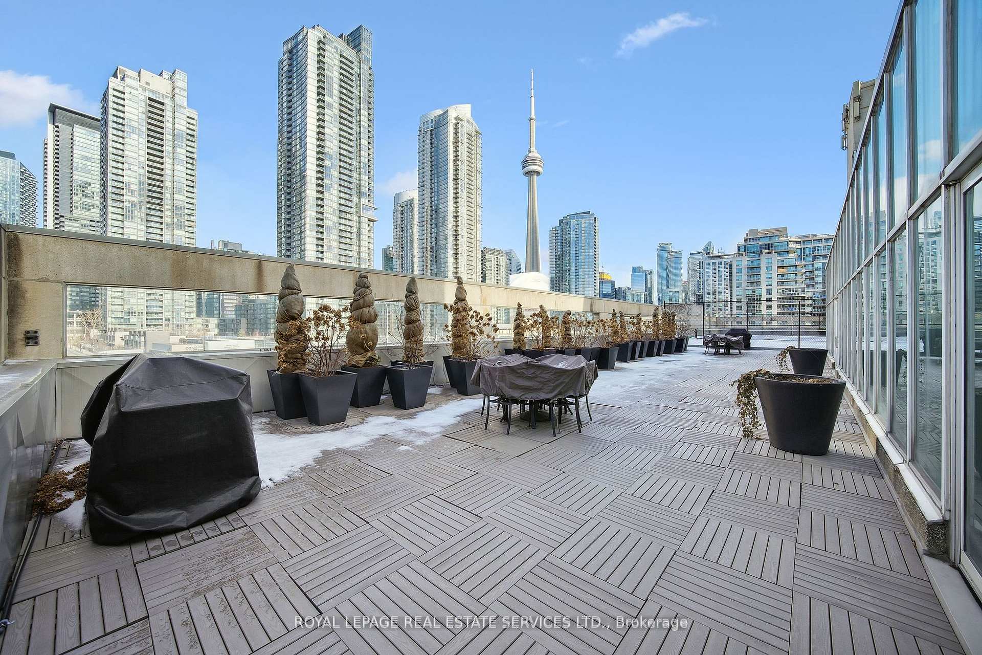 2 Bedrooms Condo at 480 Queens, Toronto For sale