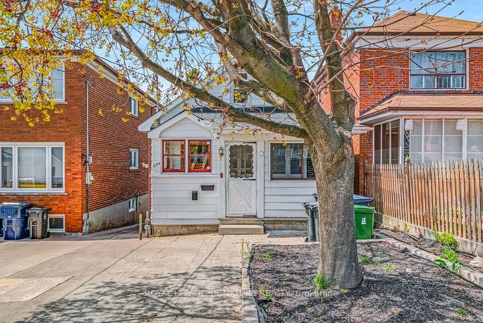 494 Northcliffe