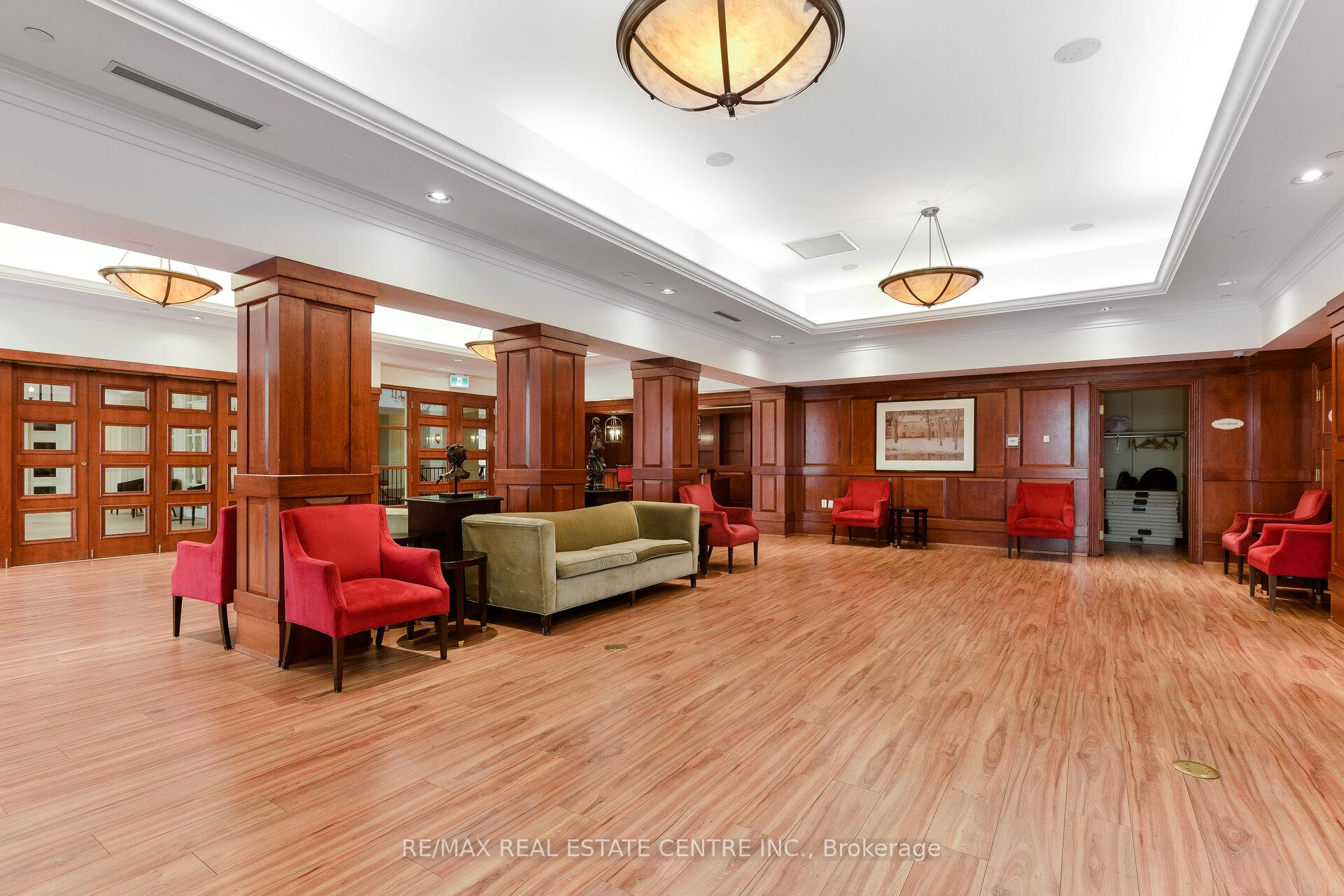 2 Bedrooms Condo at 710 Humberwood, Toronto For sale