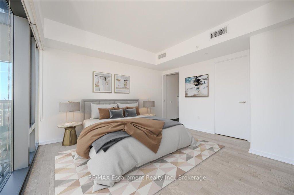 2 Bedrooms Condo at 60 Colborne, Toronto For sale