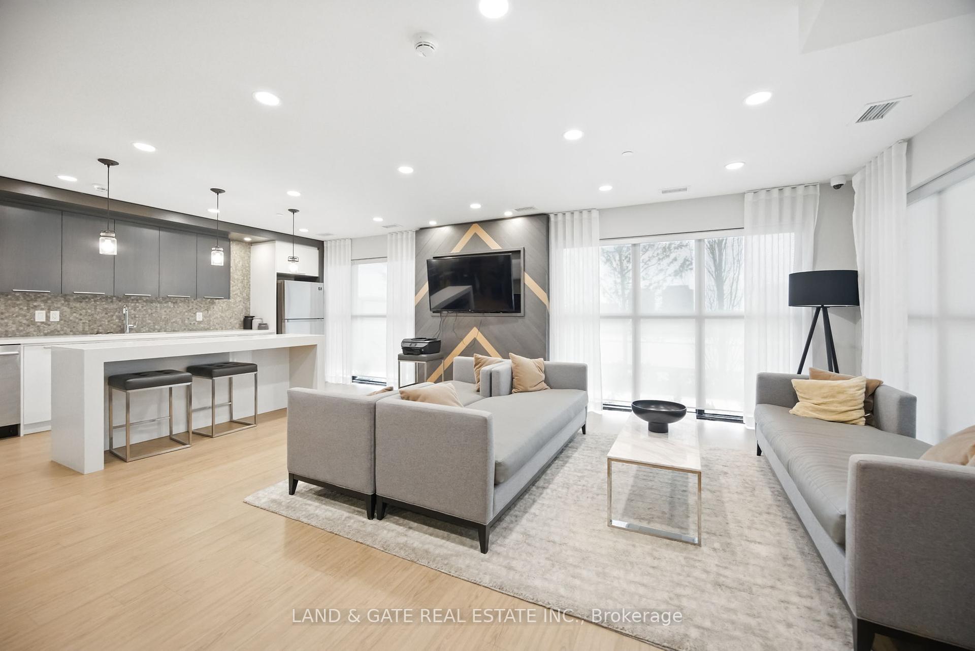 1 Bedroom Condo at 128 Grovewood, Oakville For sale