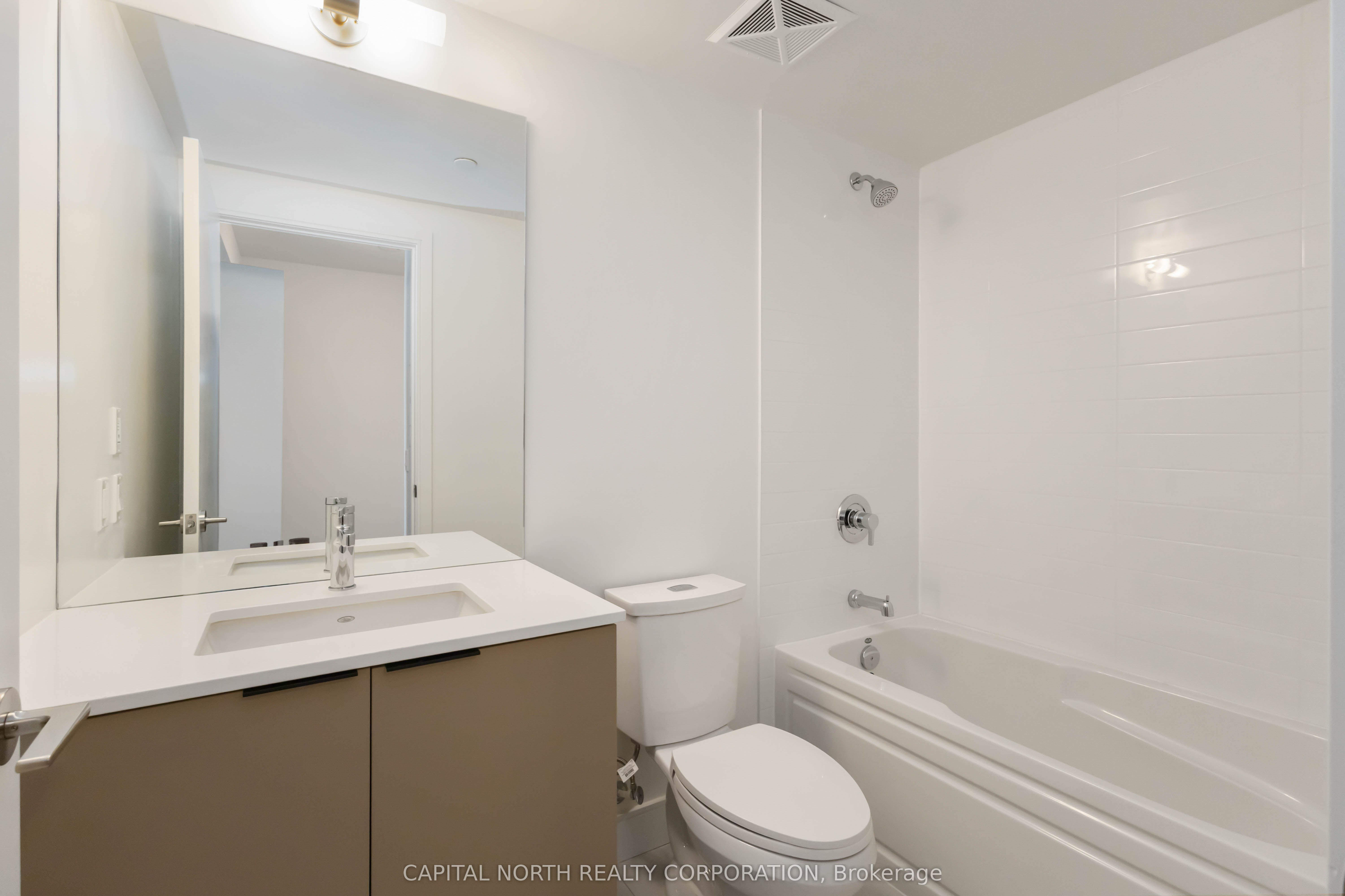 1350 Ellesmere Road, #527