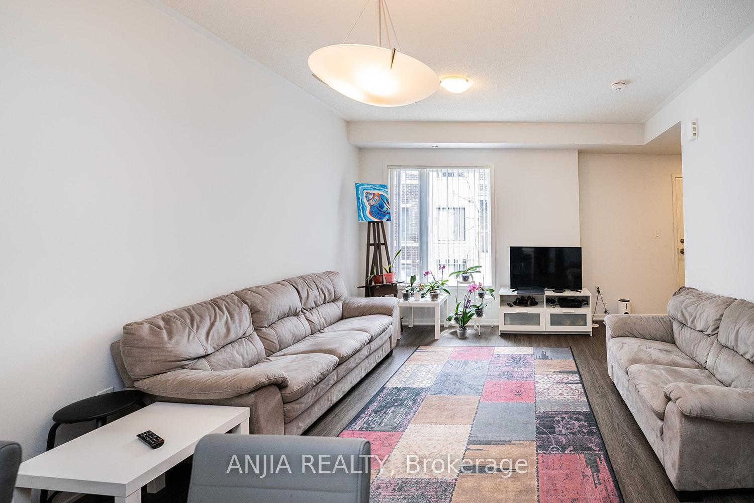 2 Bedrooms Condo at 235 Birmingham, Toronto For sale