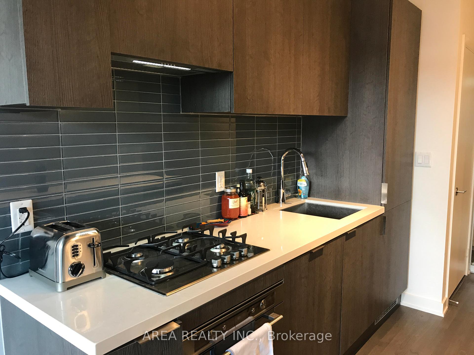 1 Bedroom Condo at 109 Ossington,  Toronto For sale