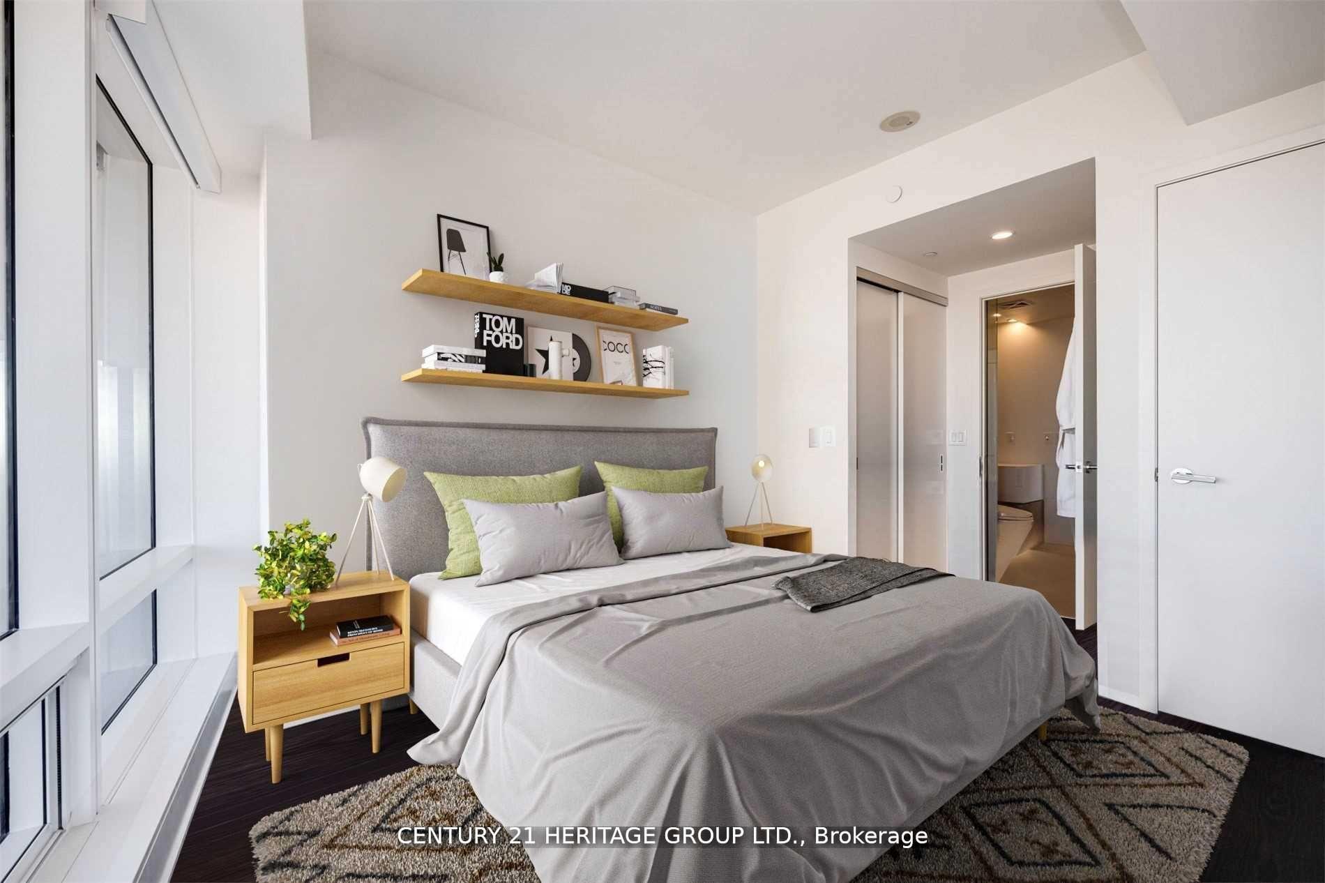 2 Bedrooms Condo at 1 Bloor, Toronto For sale