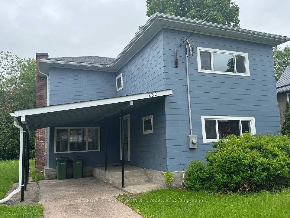 256 Renfrew