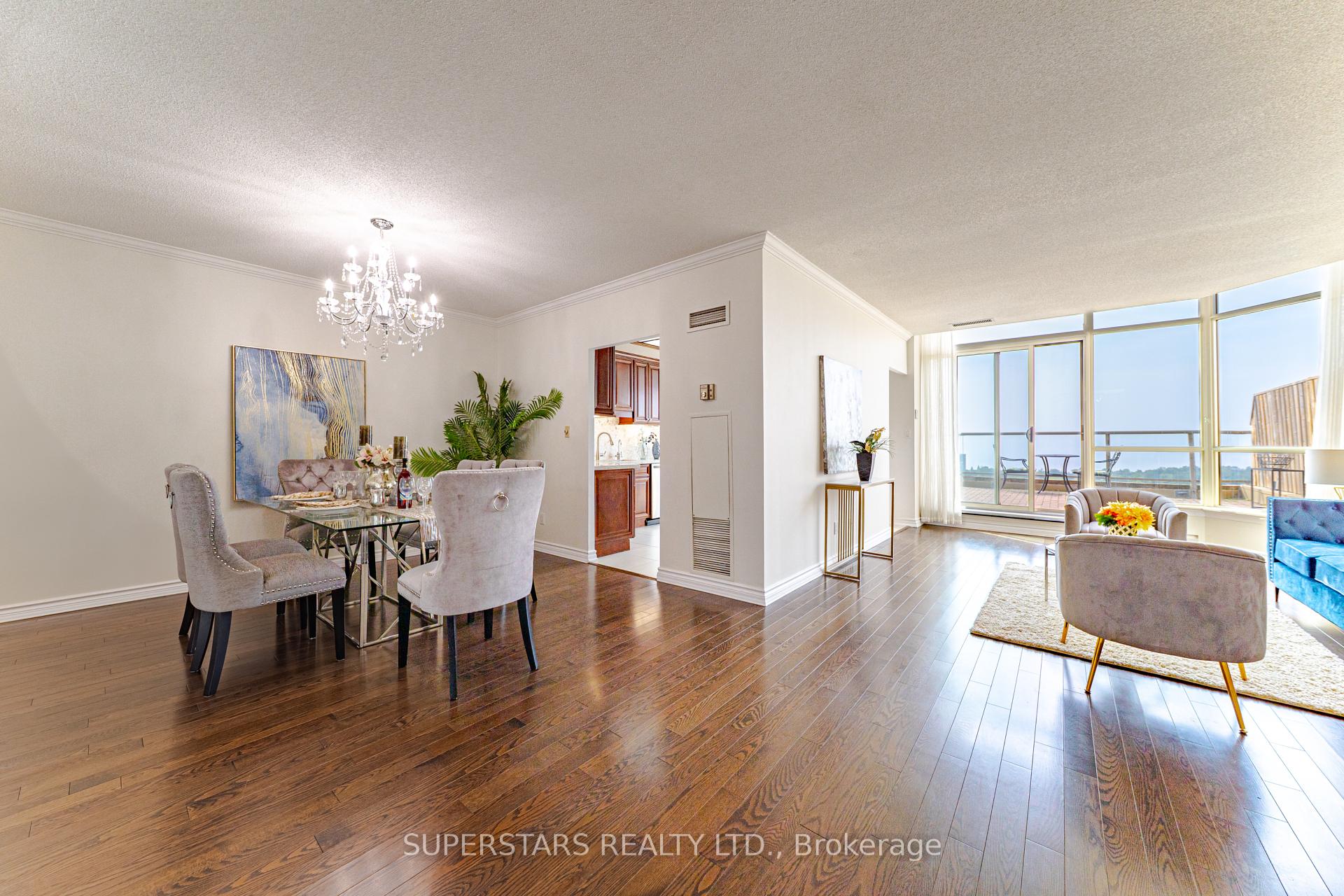 2 Bedrooms Condo at 20 Guildwood, Toronto For sale