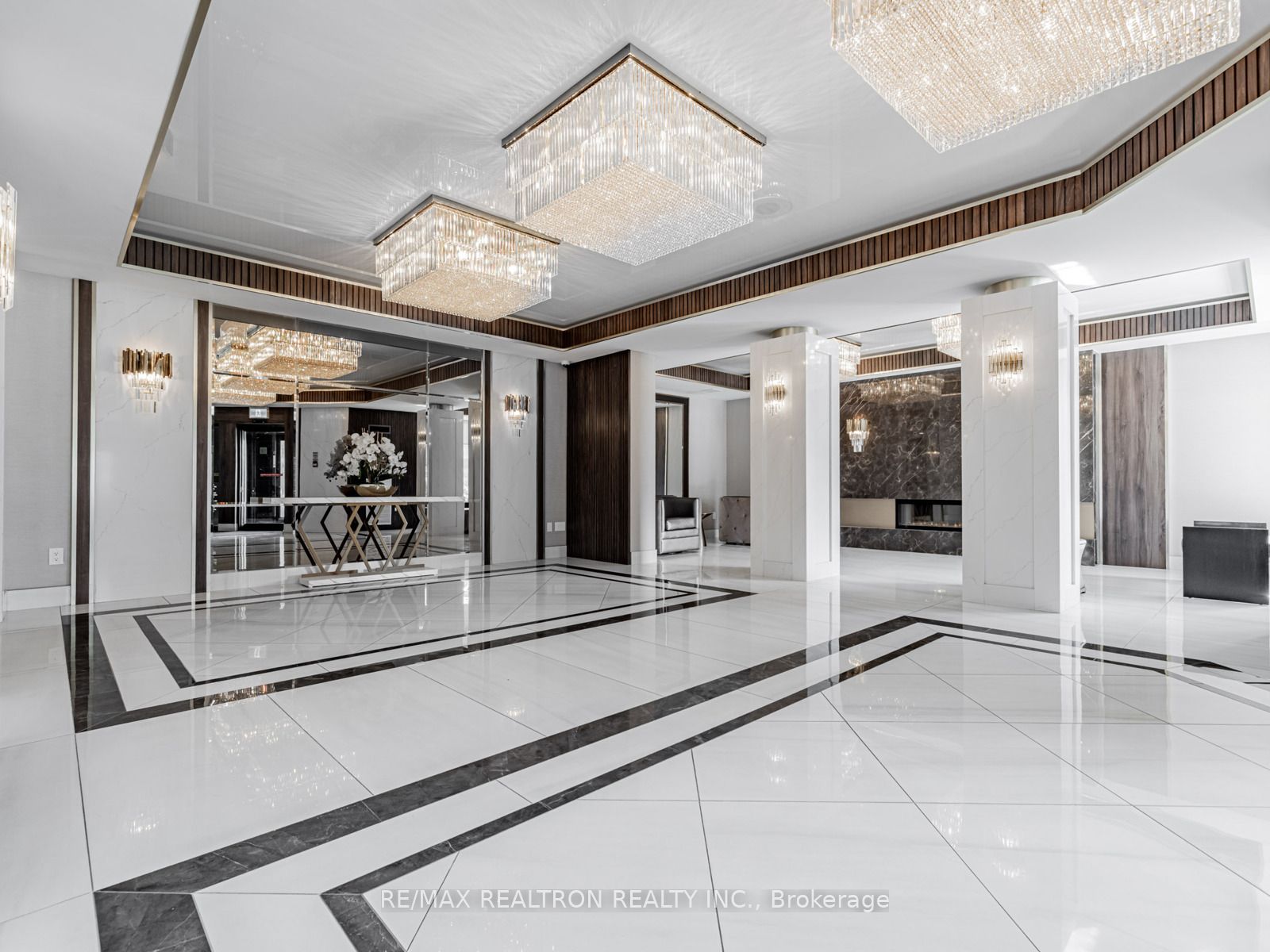 7420 Bathurst Street N, #1611
