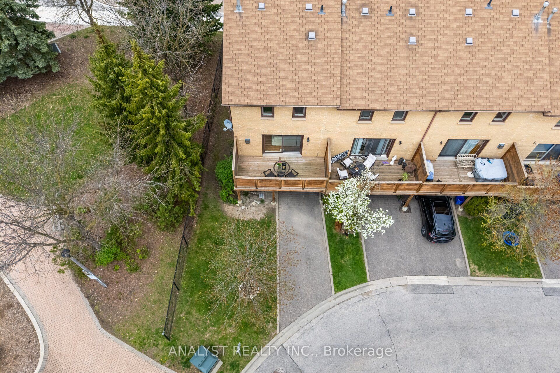 219 Woodbridge Avenue, #1