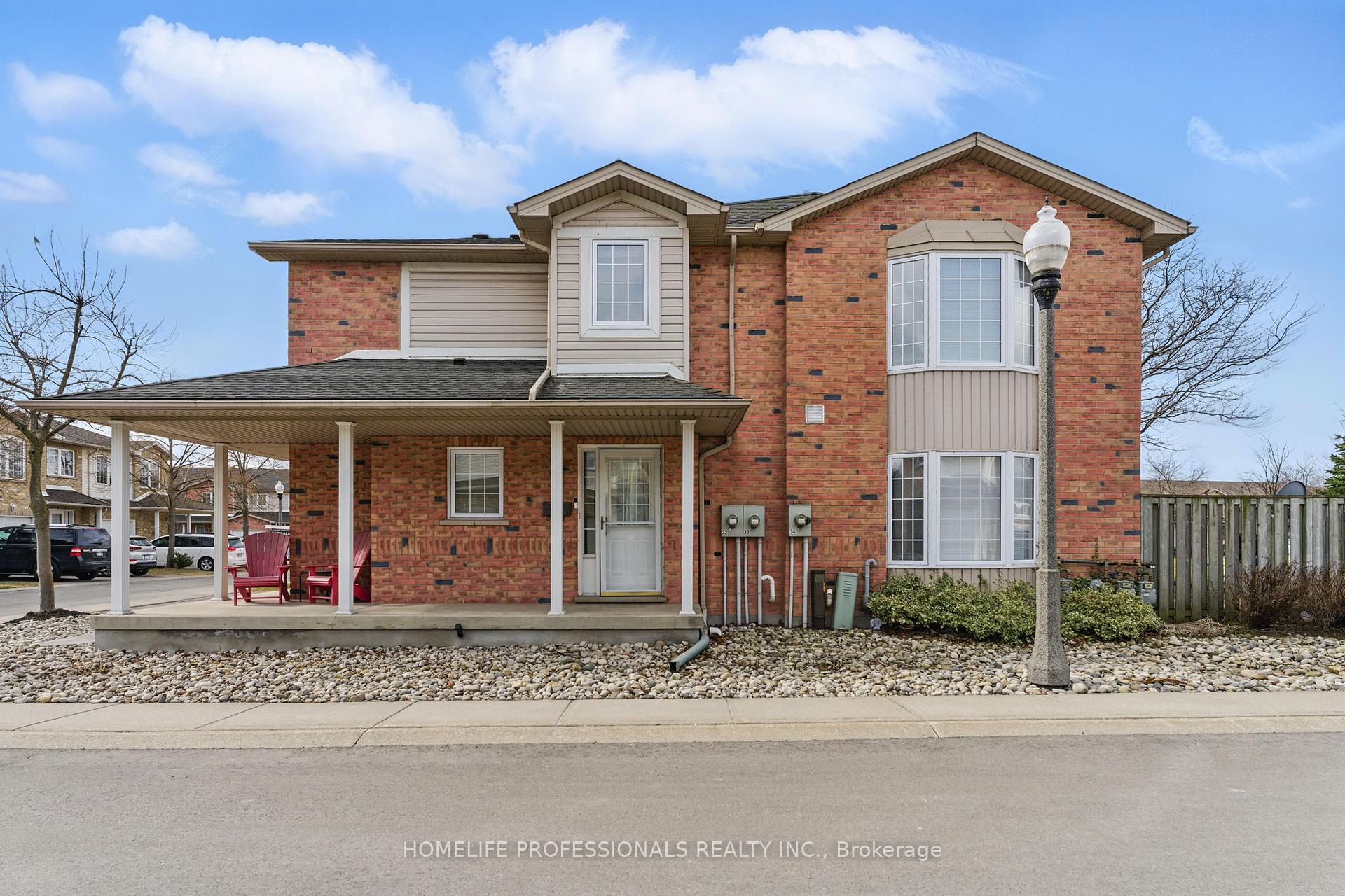 3 Bedrooms Condo at 485 Green,  Hamilton For sale