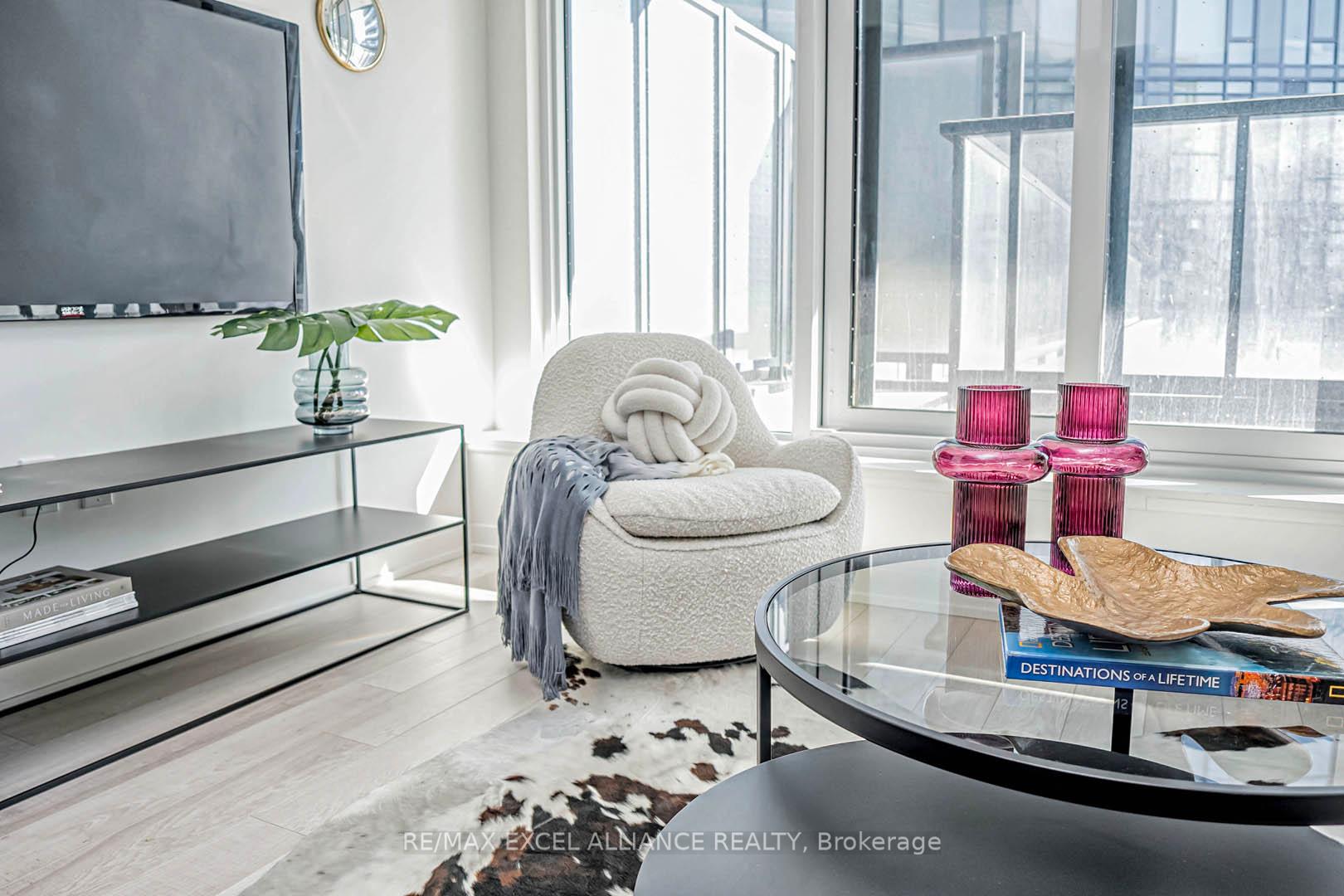 2 Bedrooms Condo at 50 Power,  Toronto For sale
