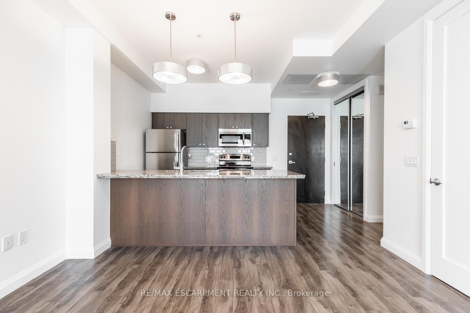 1 Bedroom Condo at 112 King,  Hamilton For sale