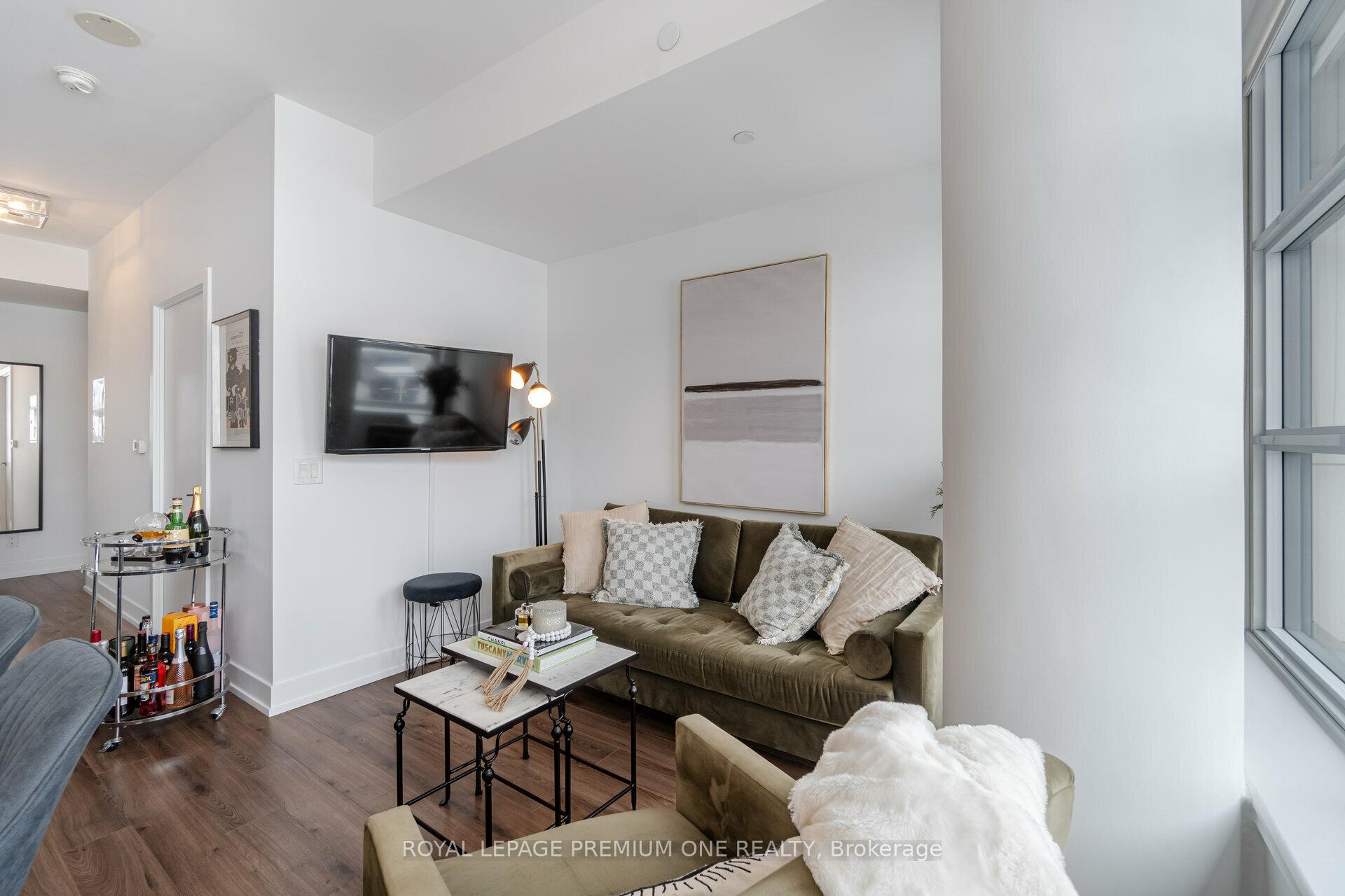 1 Bedroom Condo at 170 Chiltern Hill, Toronto For sale