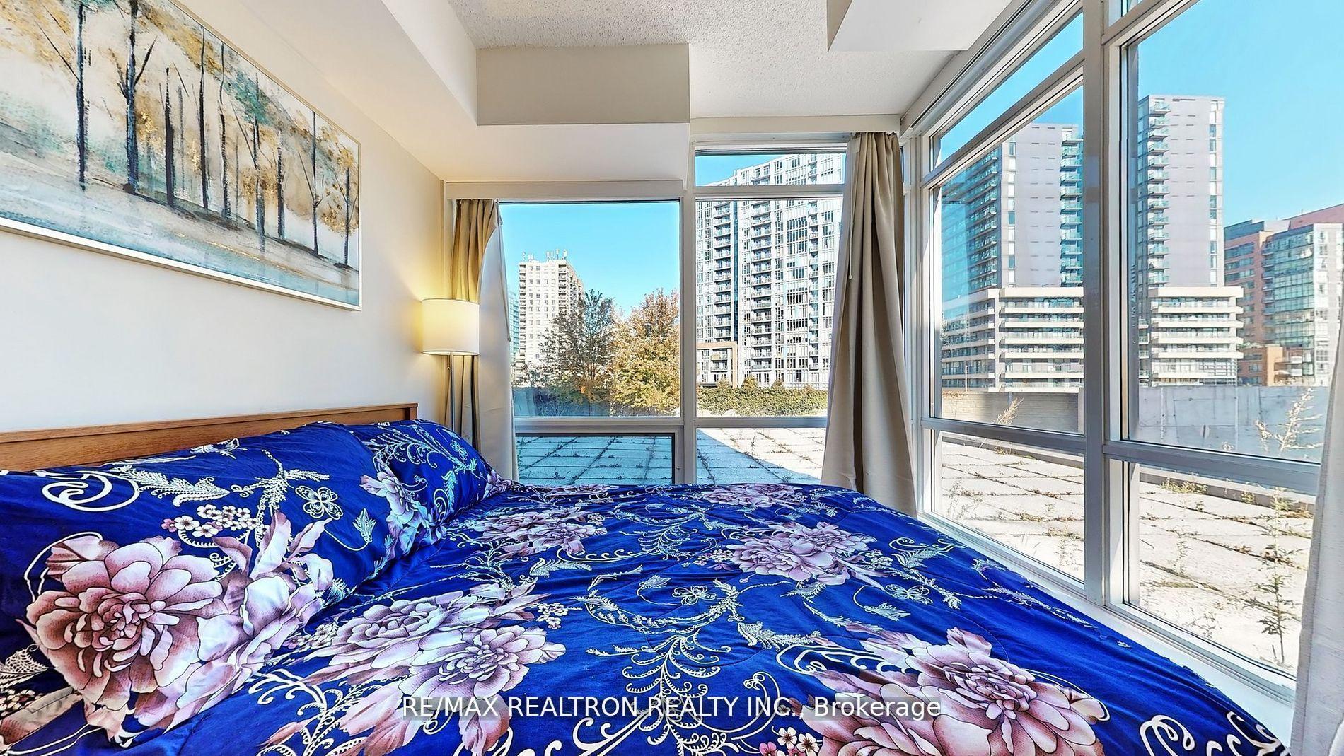 1 Bedroom Condo at 20 Joe Shuster, Toronto For sale