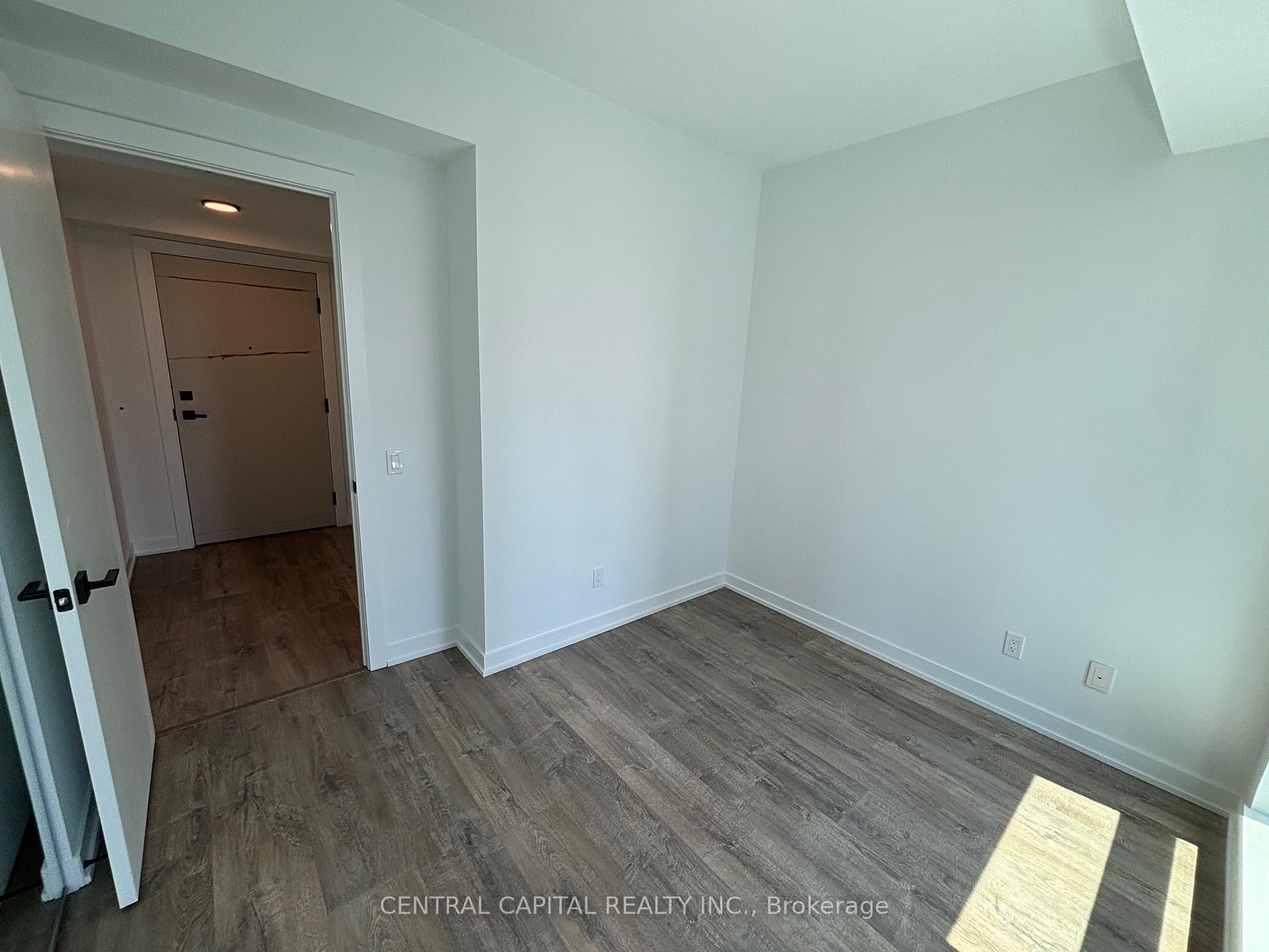 1 Bedroom Condo at 327 King, Toronto For sale