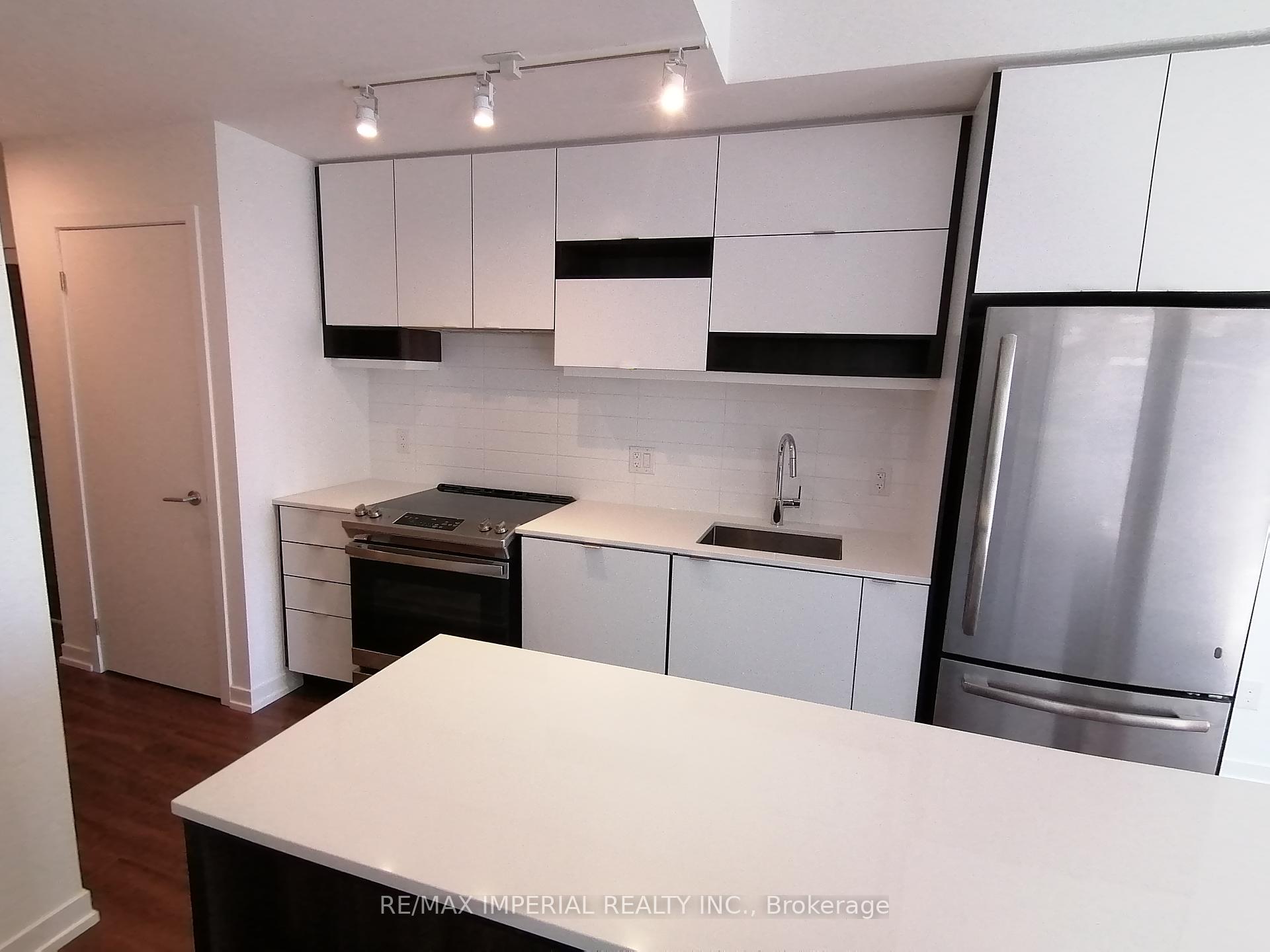 1 Bedroom Condo at 4065 Confederation,  Mississauga For sale