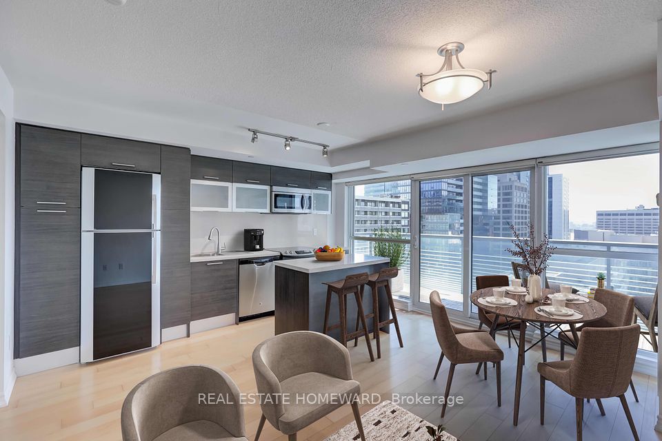 386 Yonge