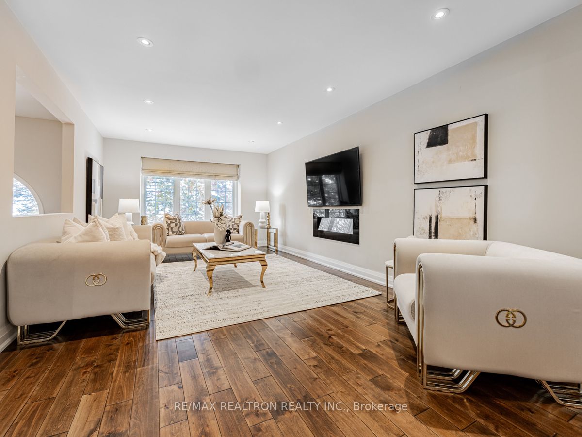 3 Pinehurst Court
