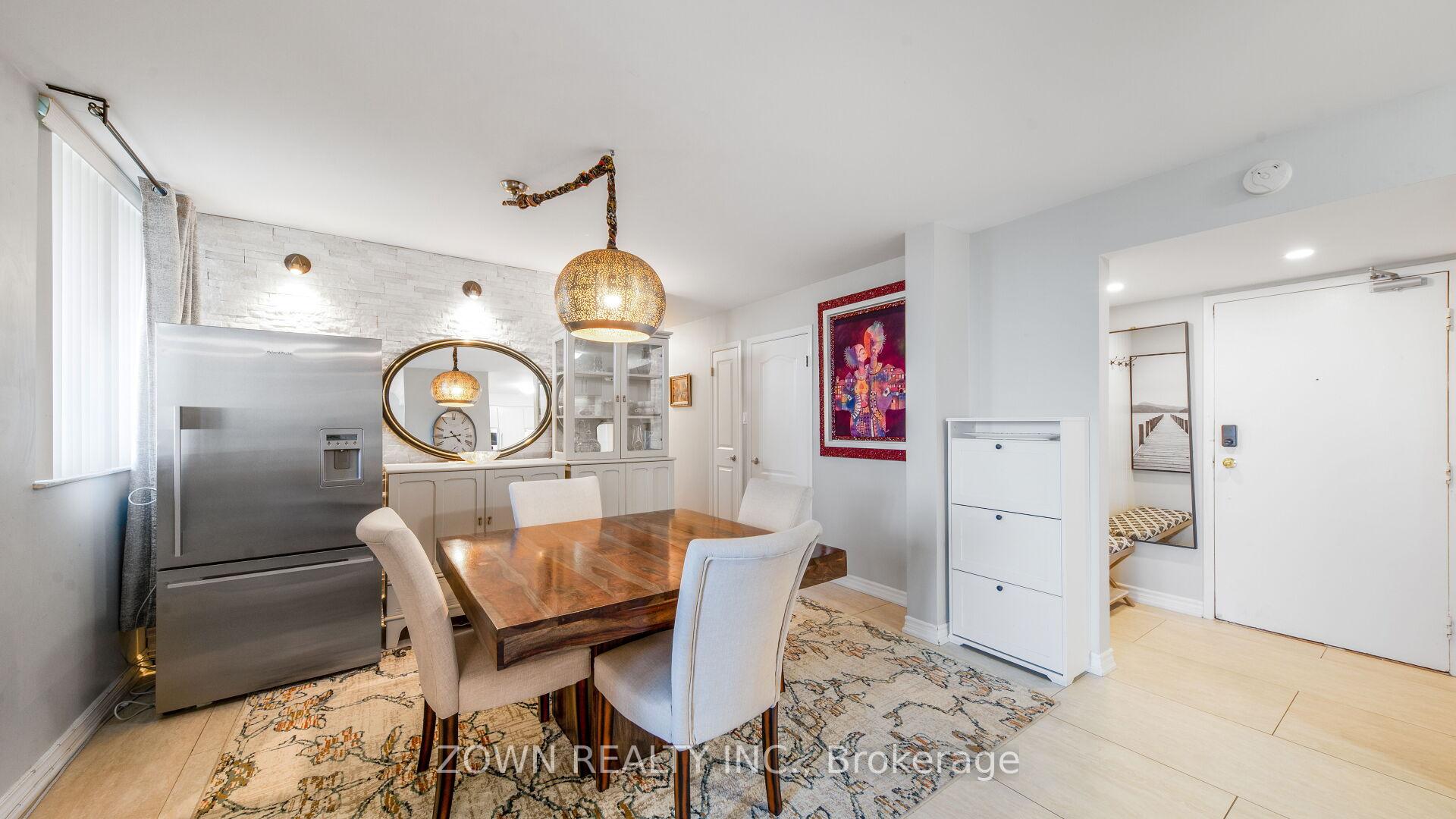 4 Bedrooms Condo at 10 Martha Eaton, Toronto For sale