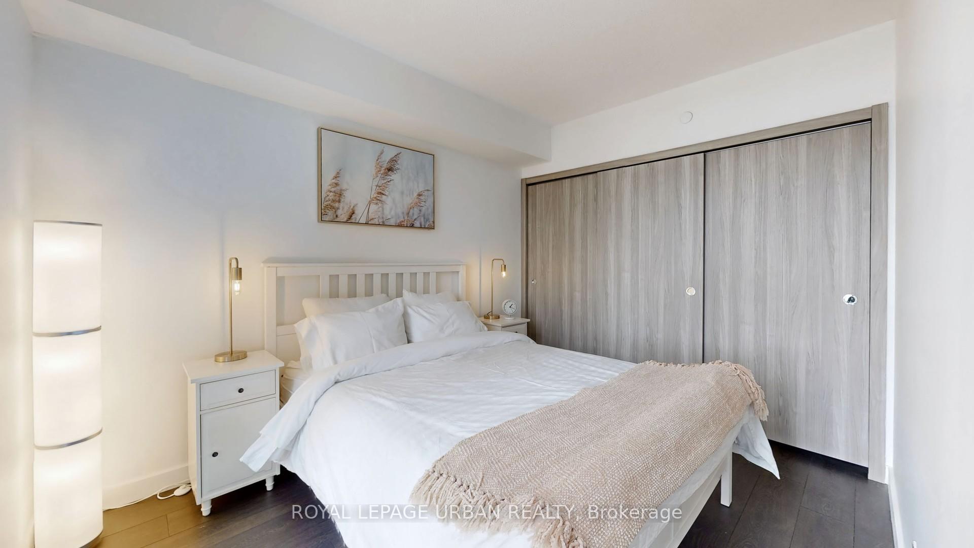 1 Bedroom Condo at 38 Widmer, Toronto For sale