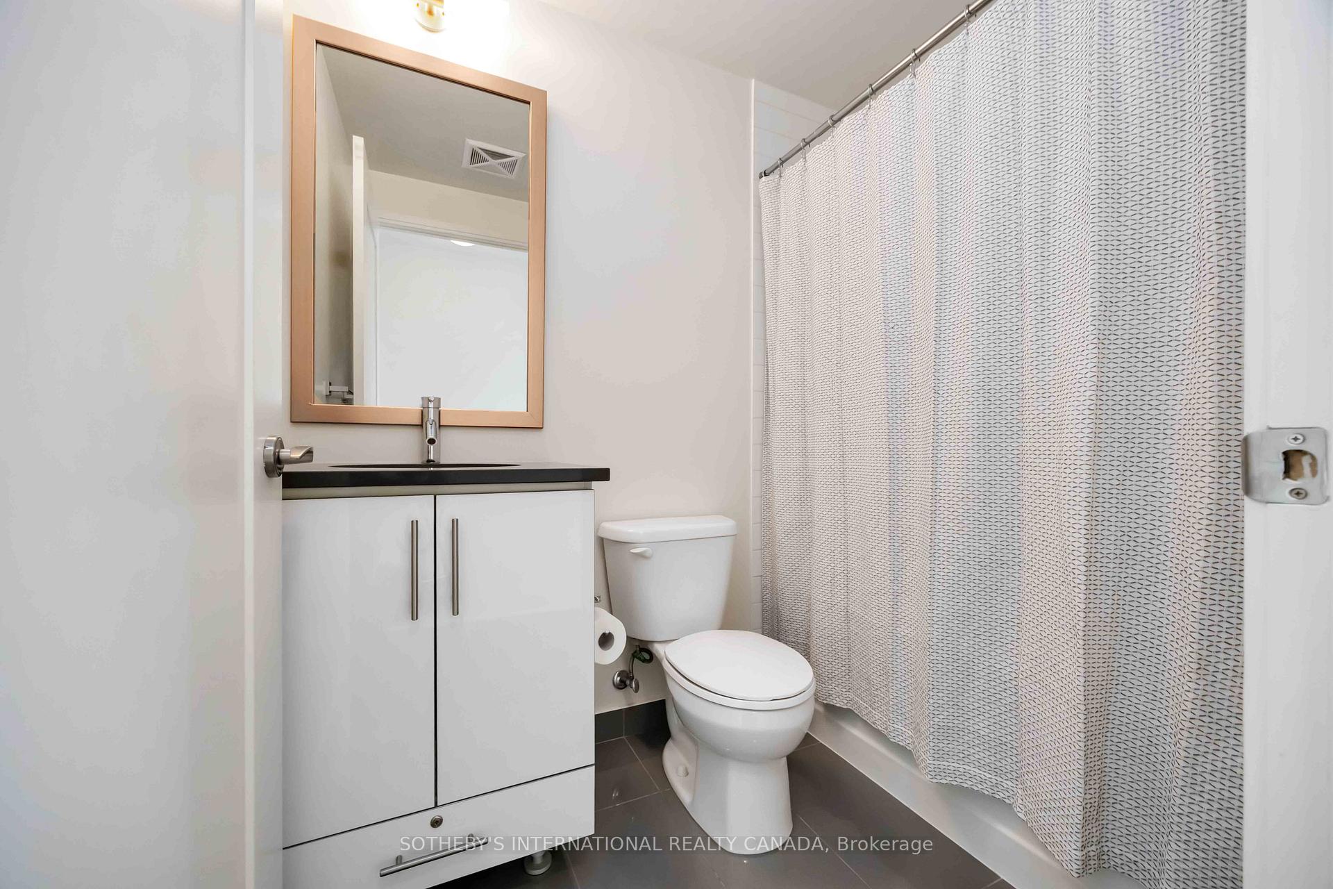 2 Bedrooms Condo at 825 Church, Toronto For sale