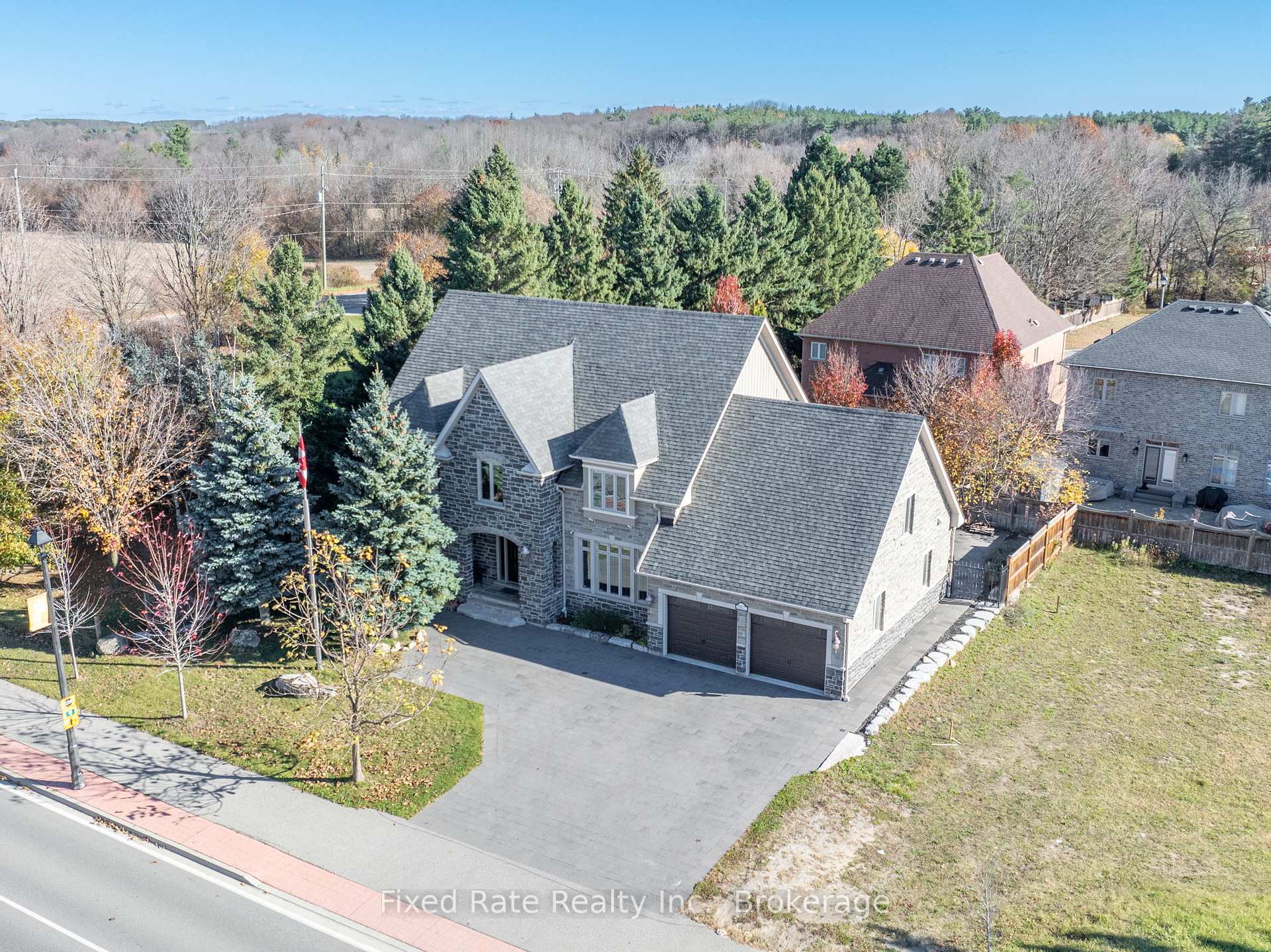 6427 Old Church Road, Caledon, ON L7C 1R1