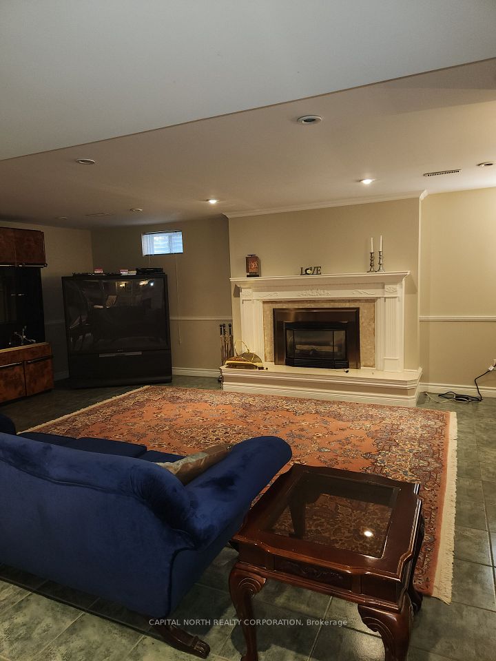 1 Radley Street, Vaughan, ON L4L 8J7